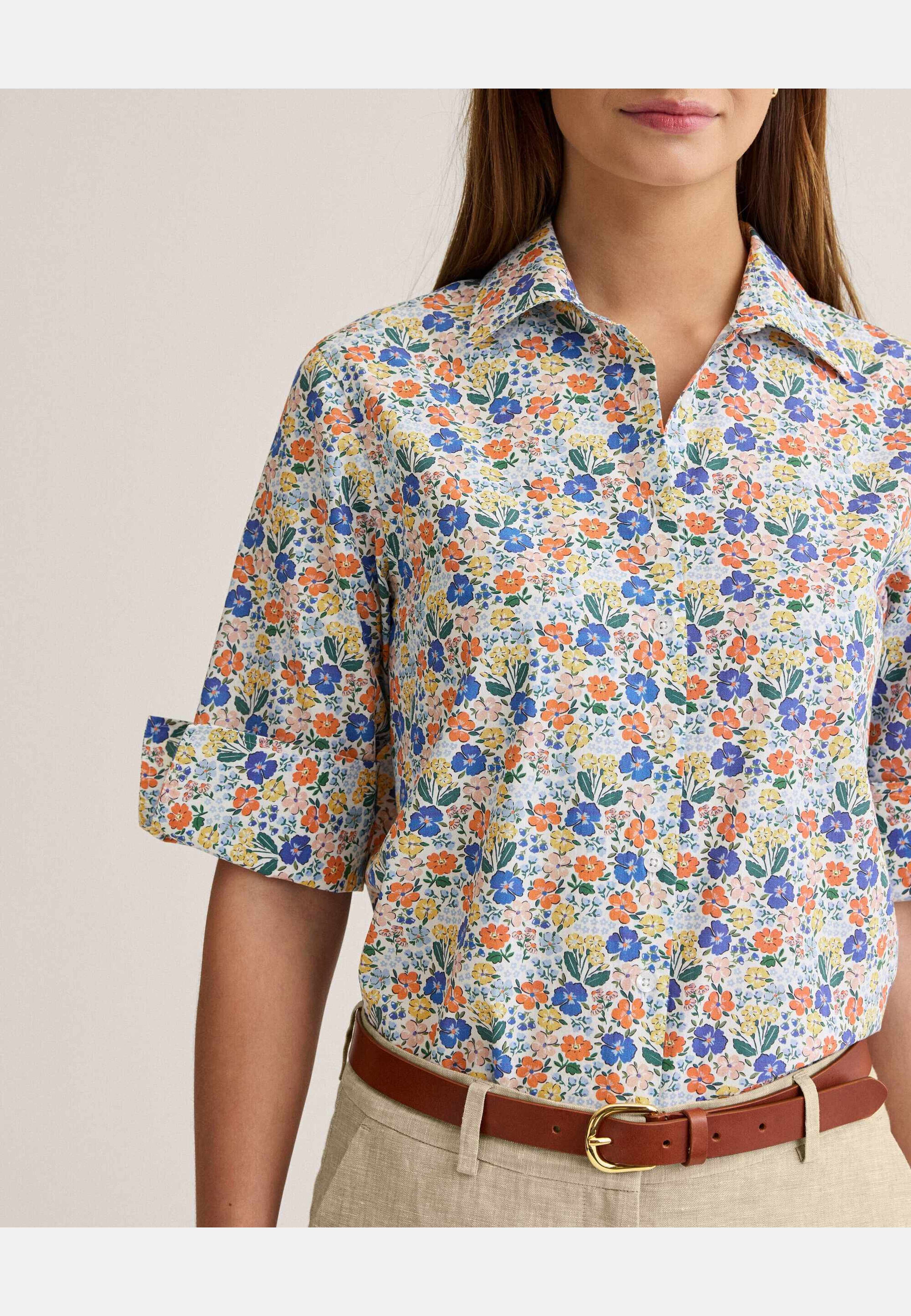 Mimmi Flower Shirt, från Newhouse, i färgen offwhite. Klicka för att öppna bilden i stort format