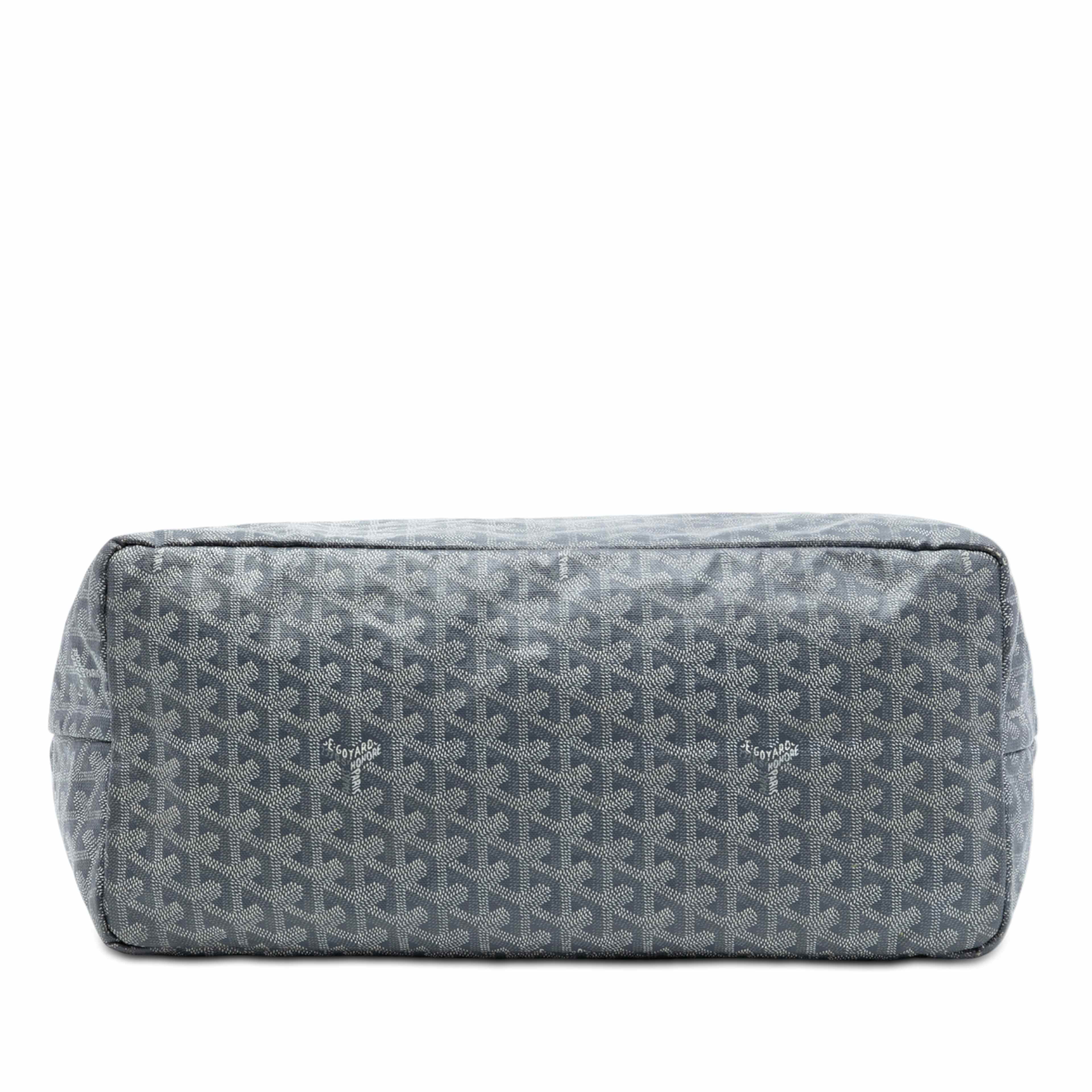 Goyard Goyardine Saint Louis Gm, från Luxclusif, i färgen gray. Klicka för att öppna bilden i stort format