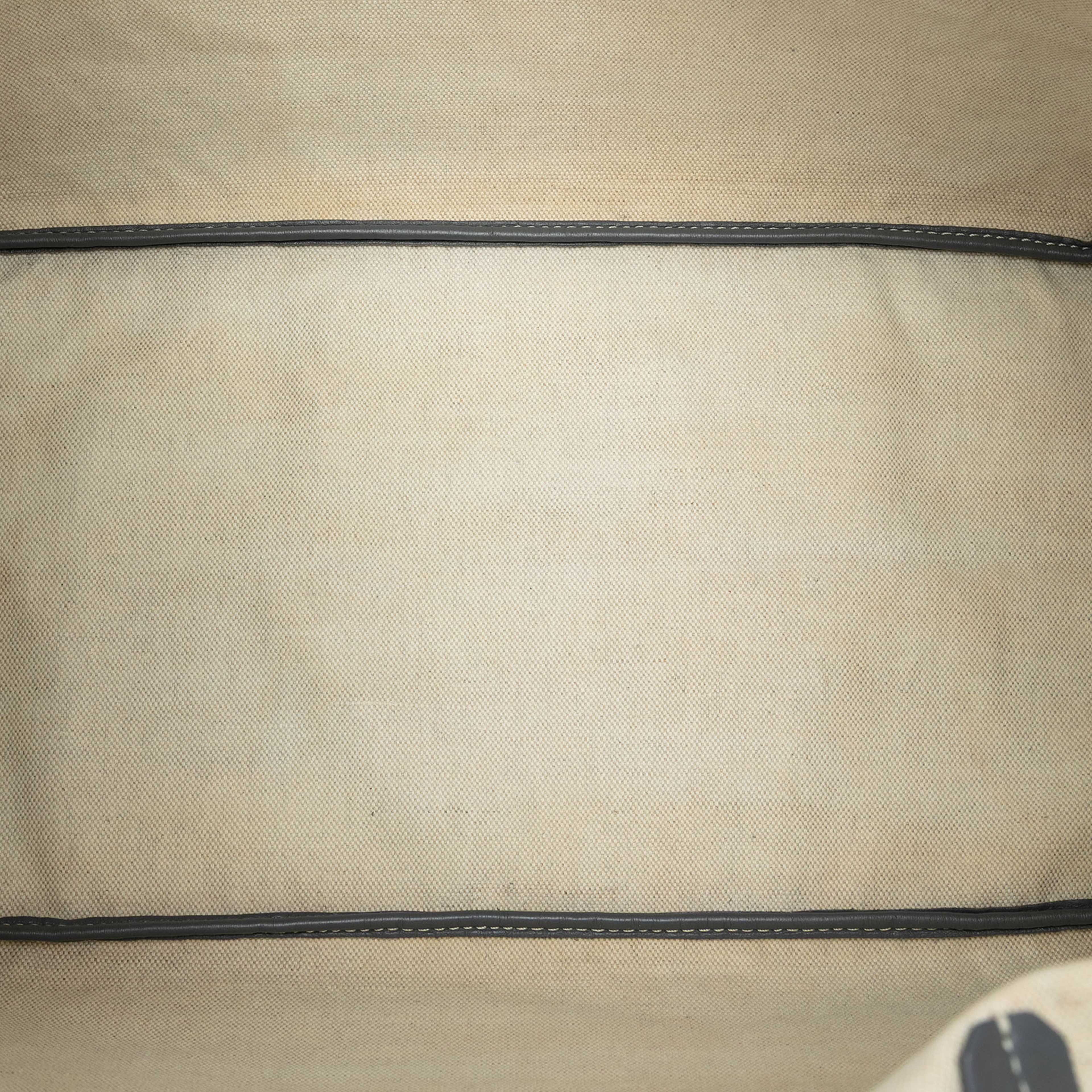 Goyard Goyardine Saint Louis Gm, från Luxclusif, i färgen gray. Klicka för att öppna bilden i stort format