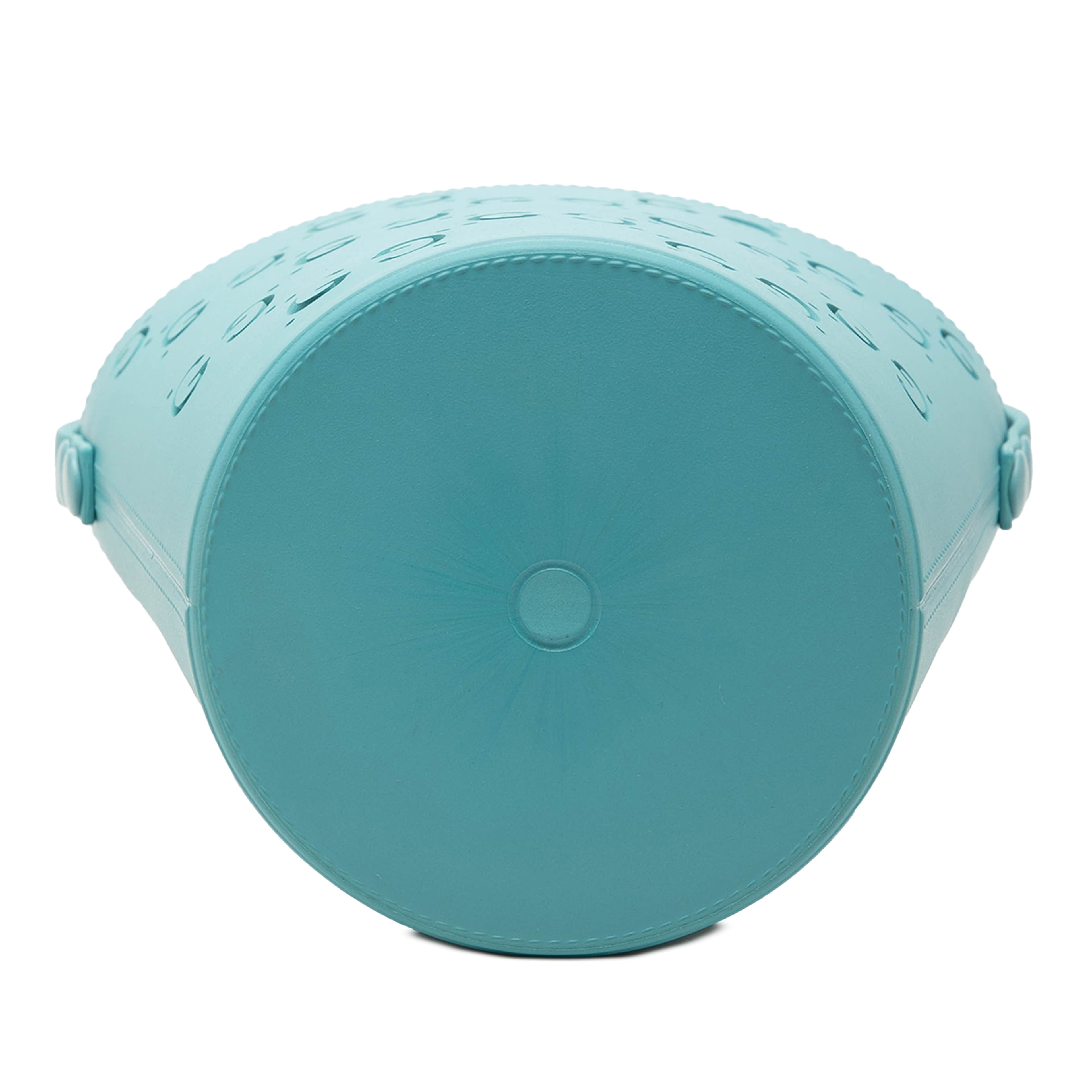 Gucci Kids Gg Rubber Bucket Bag, från Luxclusif, i färgen turquoise. Klicka för att öppna bilden i stort format