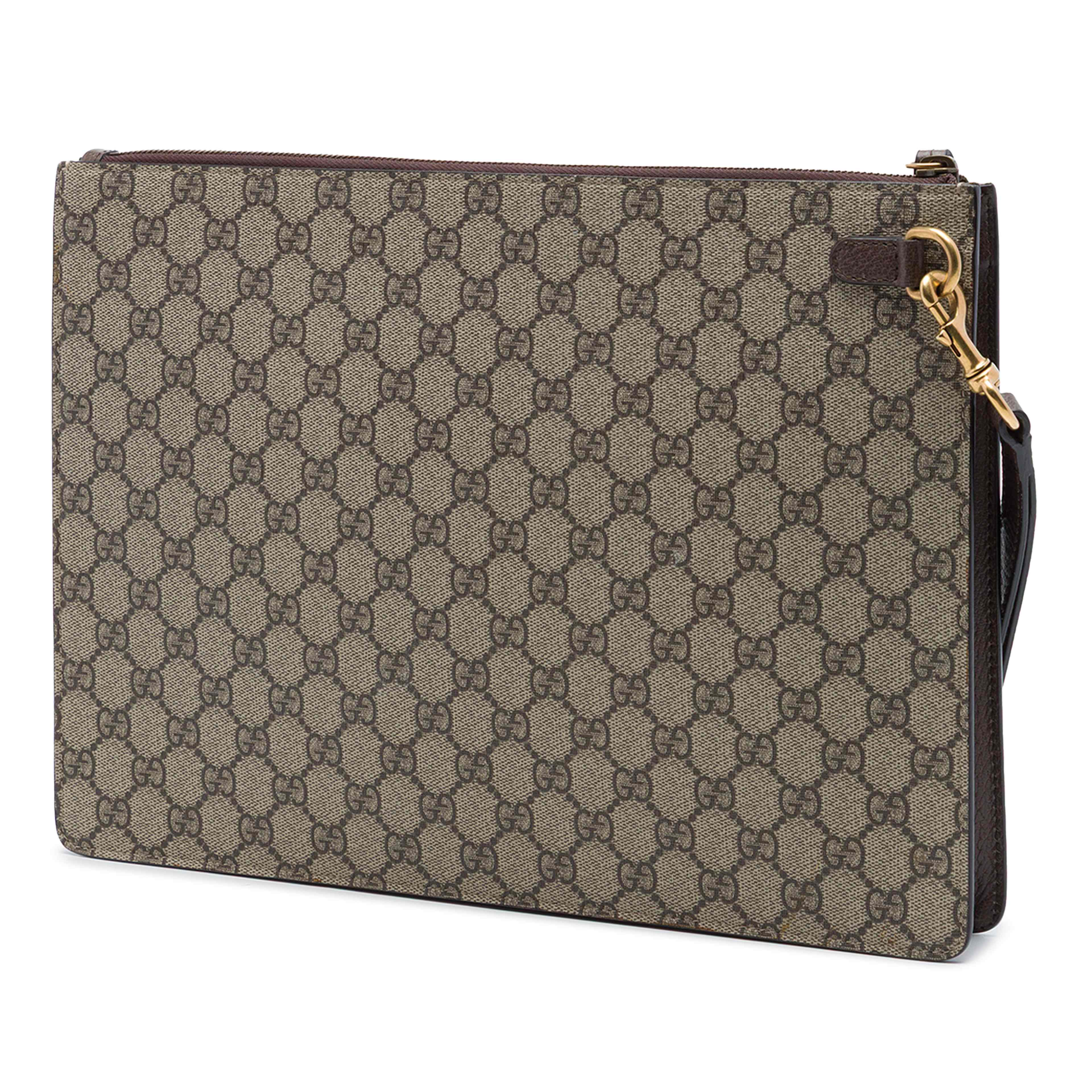 Gucci Gg Supreme Web Butterfly Clutch, från Luxclusif, i färgen beige. Klicka för att öppna bilden i stort format
