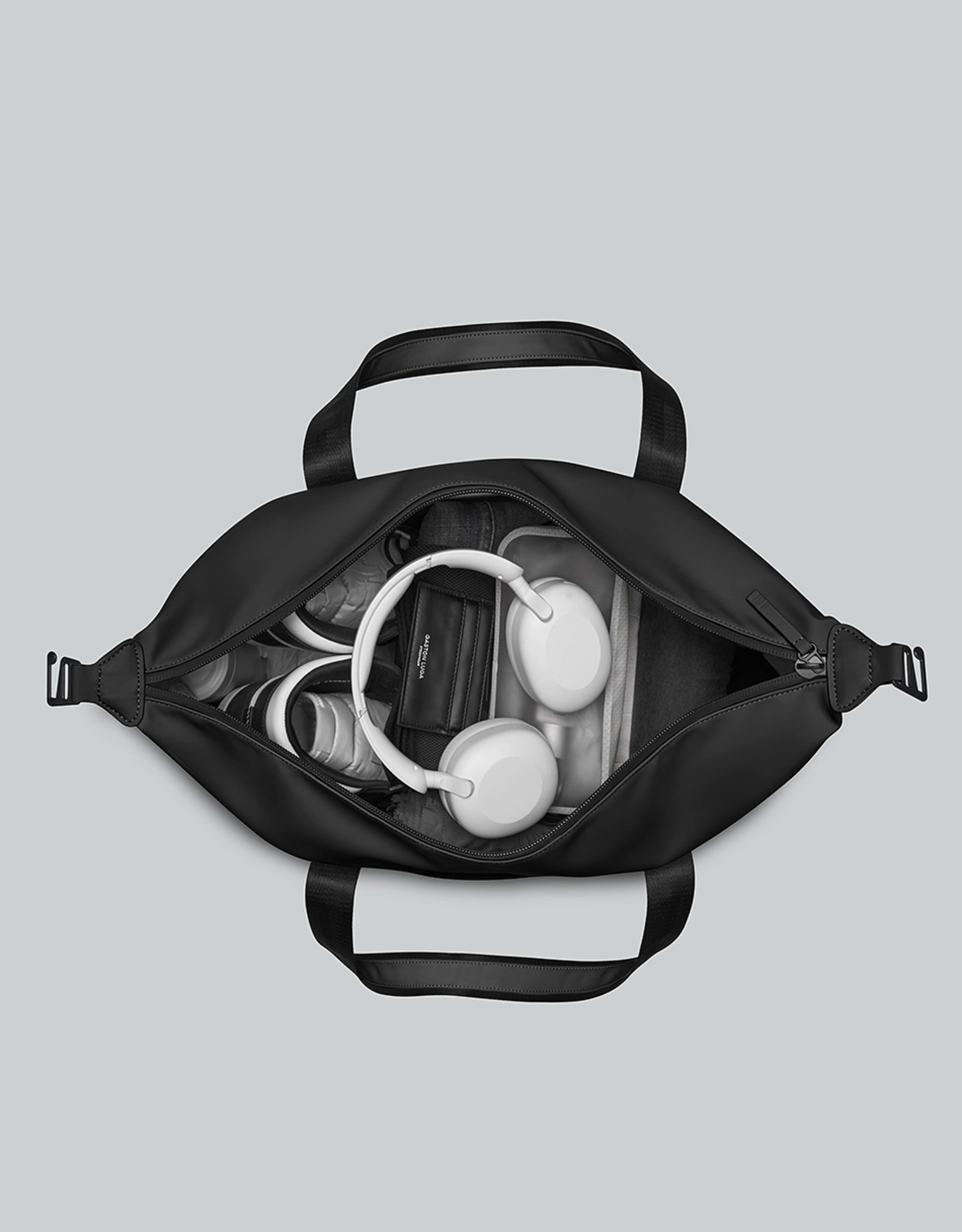 Däsh Weekender 2.0 Medium, från Gaston Luga, i färgen black. Klicka för att öppna bilden i stort format