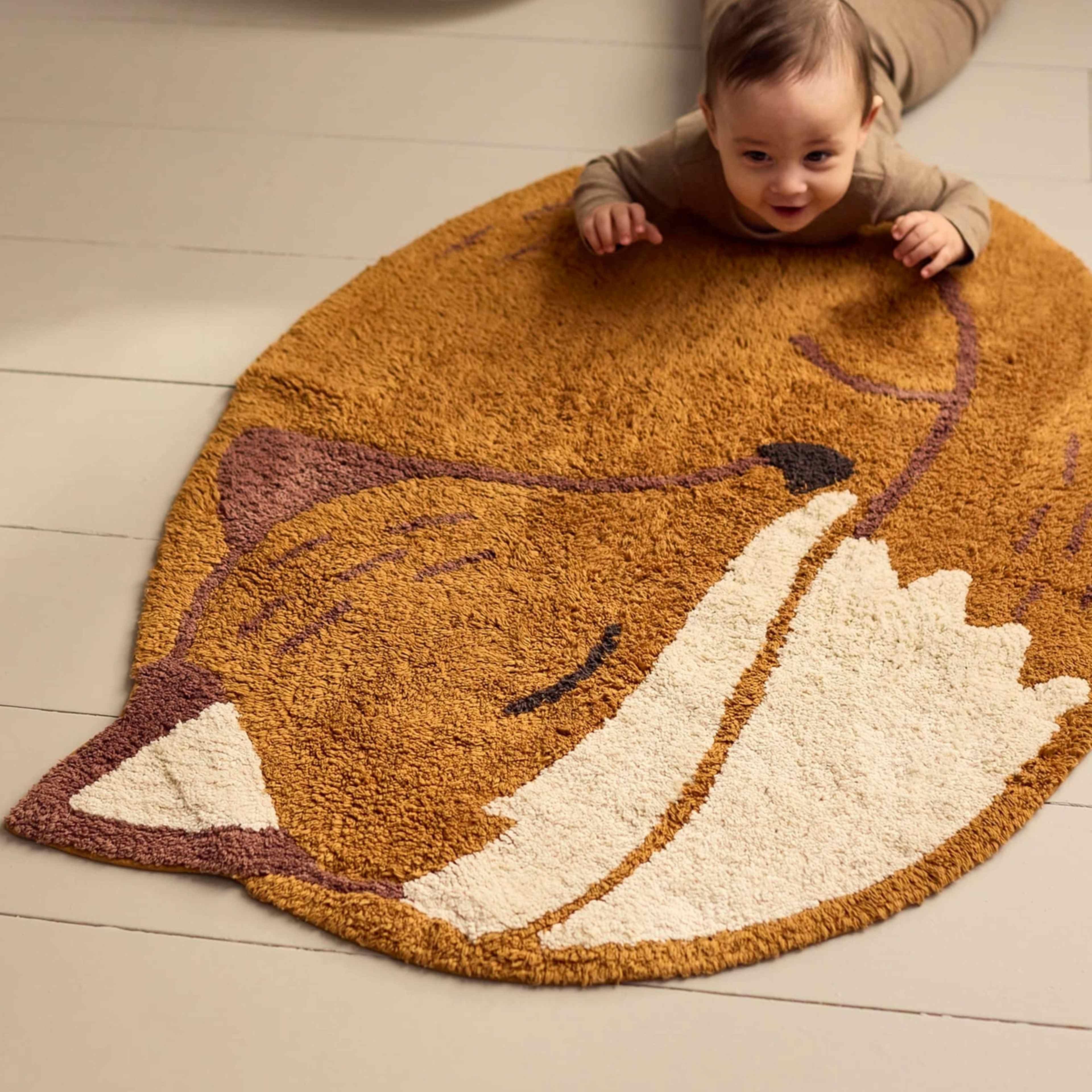 Tufted Rug - Freya The Fox, från Filibabba, i färgen orange,white. Klicka för att öppna bilden i stort format