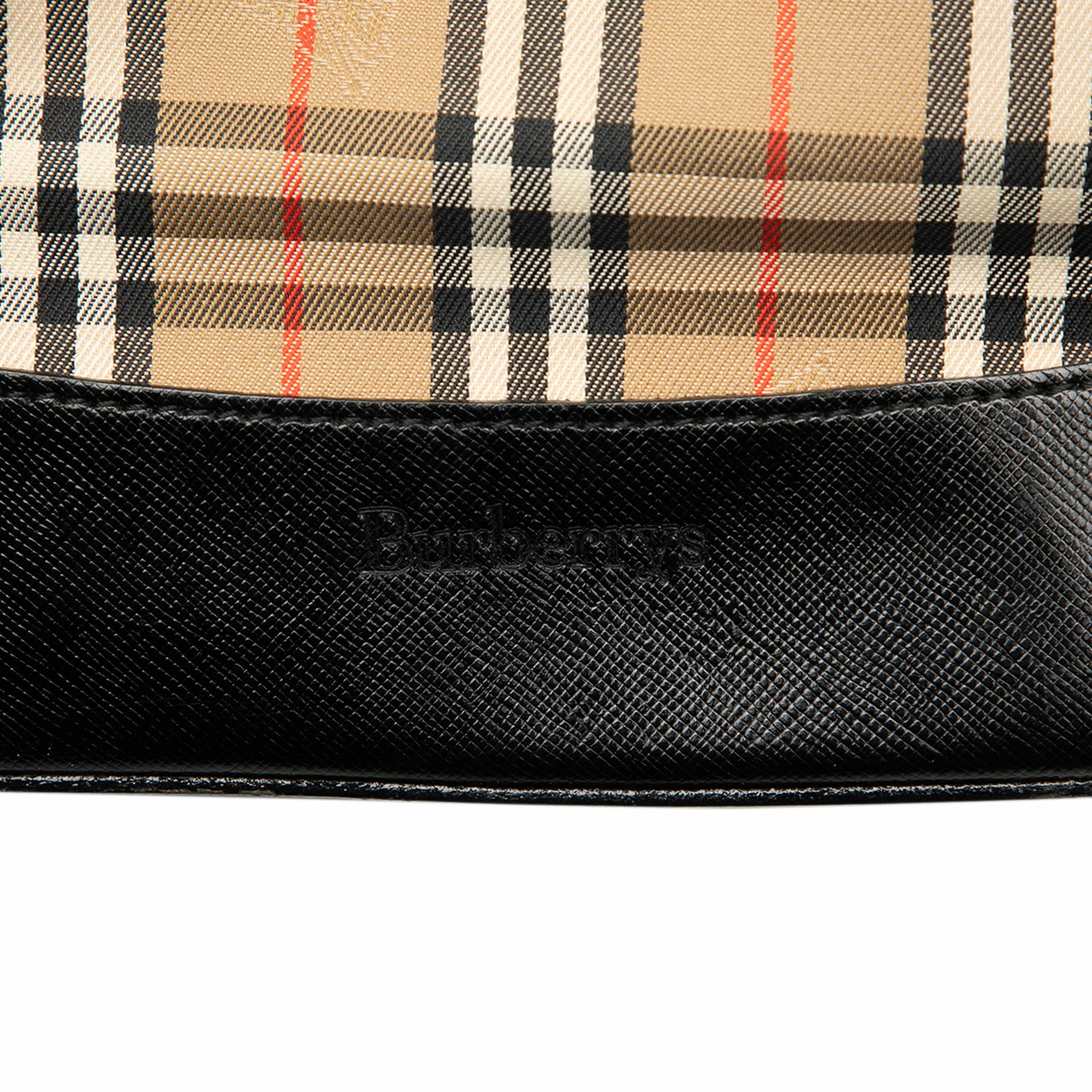 Burberry Haymarket Check Canvas Tote, från Luxclusif, i färgen beige. Klicka för att öppna bilden i stort format