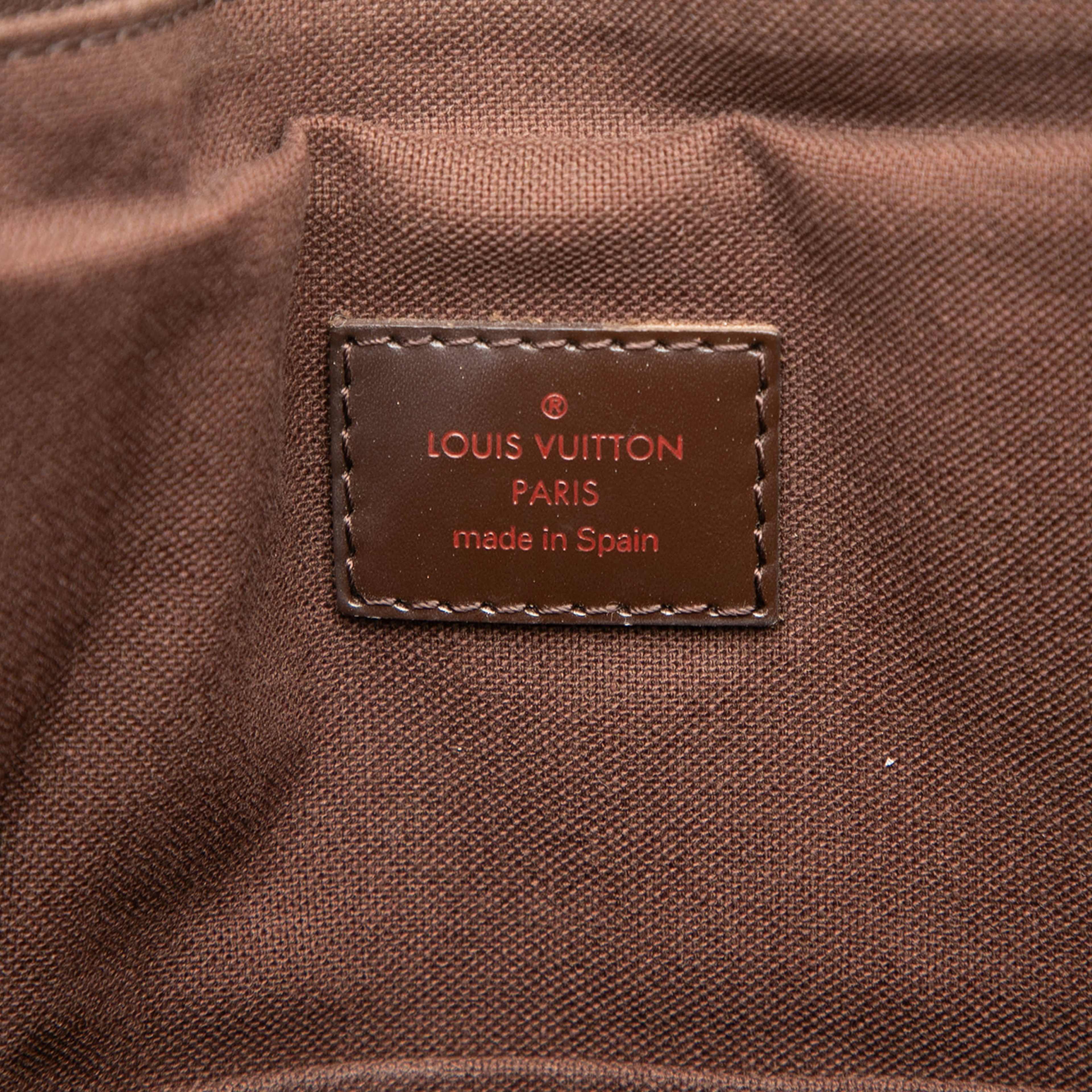 Louis Vuitton Damier Ebene Cabas Beaubourg, från Luxclusif, i färgen brun. Klicka för att öppna bilden i stort format