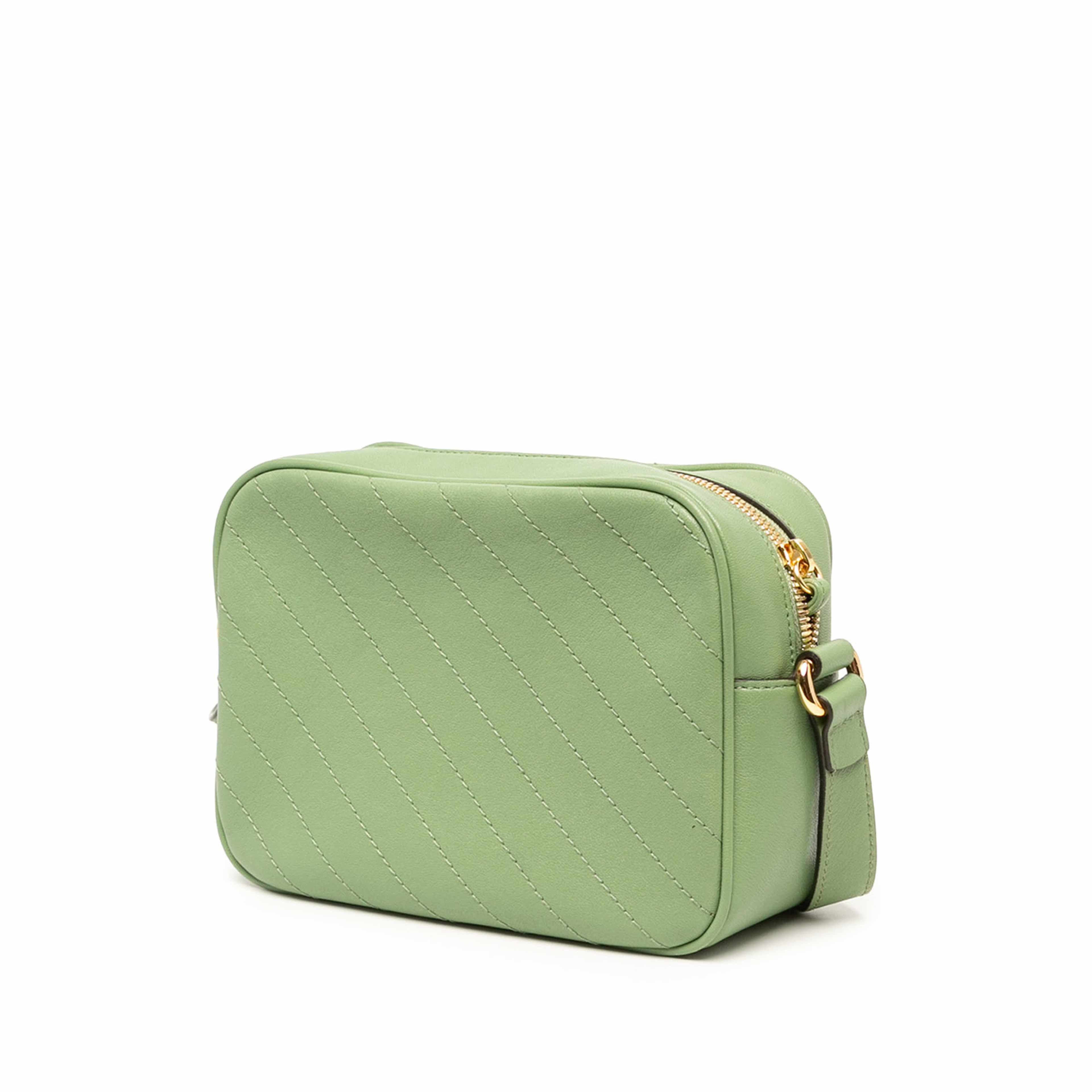 Gucci Small Calfskin Blondie Crossbody, från Luxclusif, i färgen grön. Klicka för att öppna bilden i stort format
