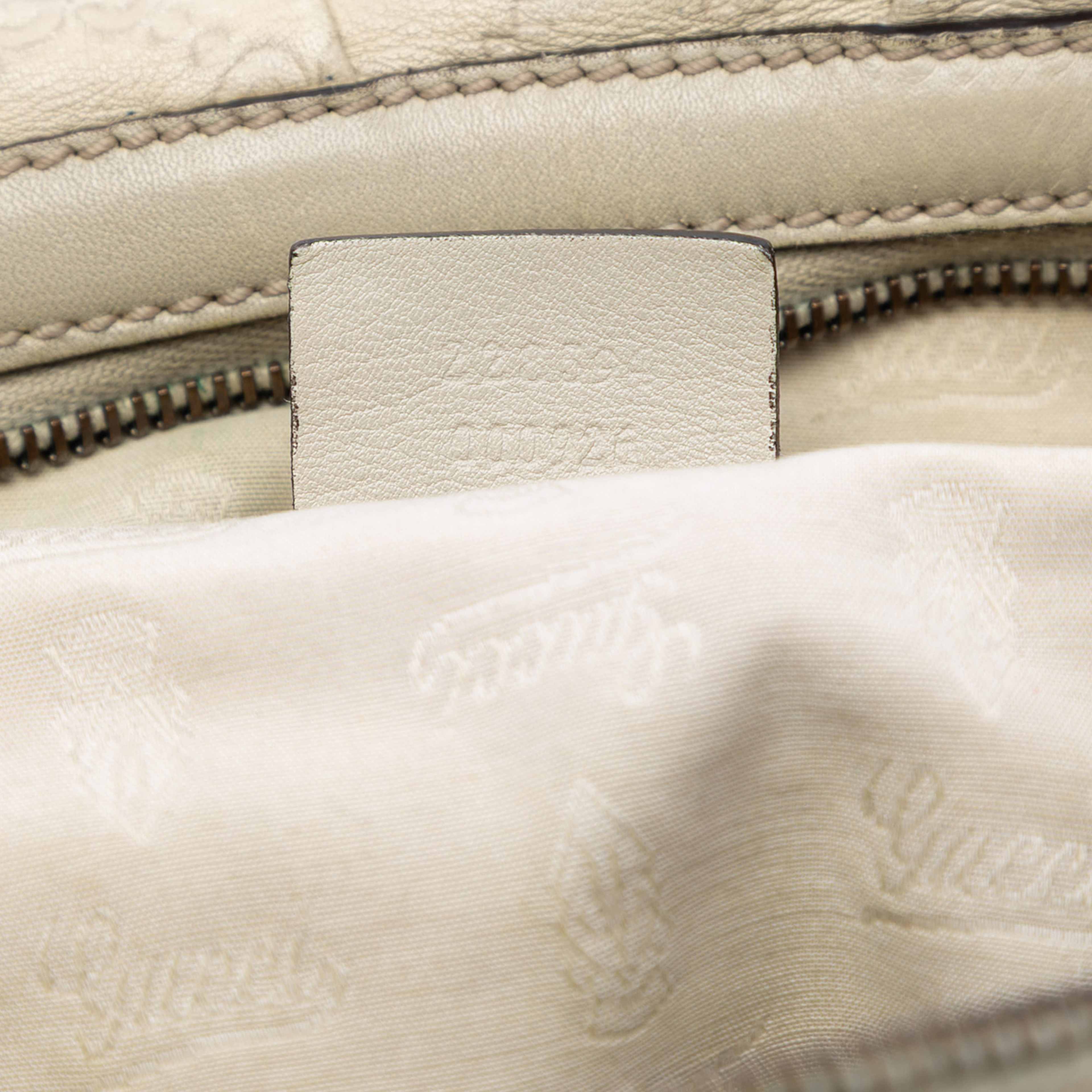 Gucci Guccissima Icon Bit Satchel, från Luxclusif, i färgen light beige. Klicka för att öppna bilden i stort format