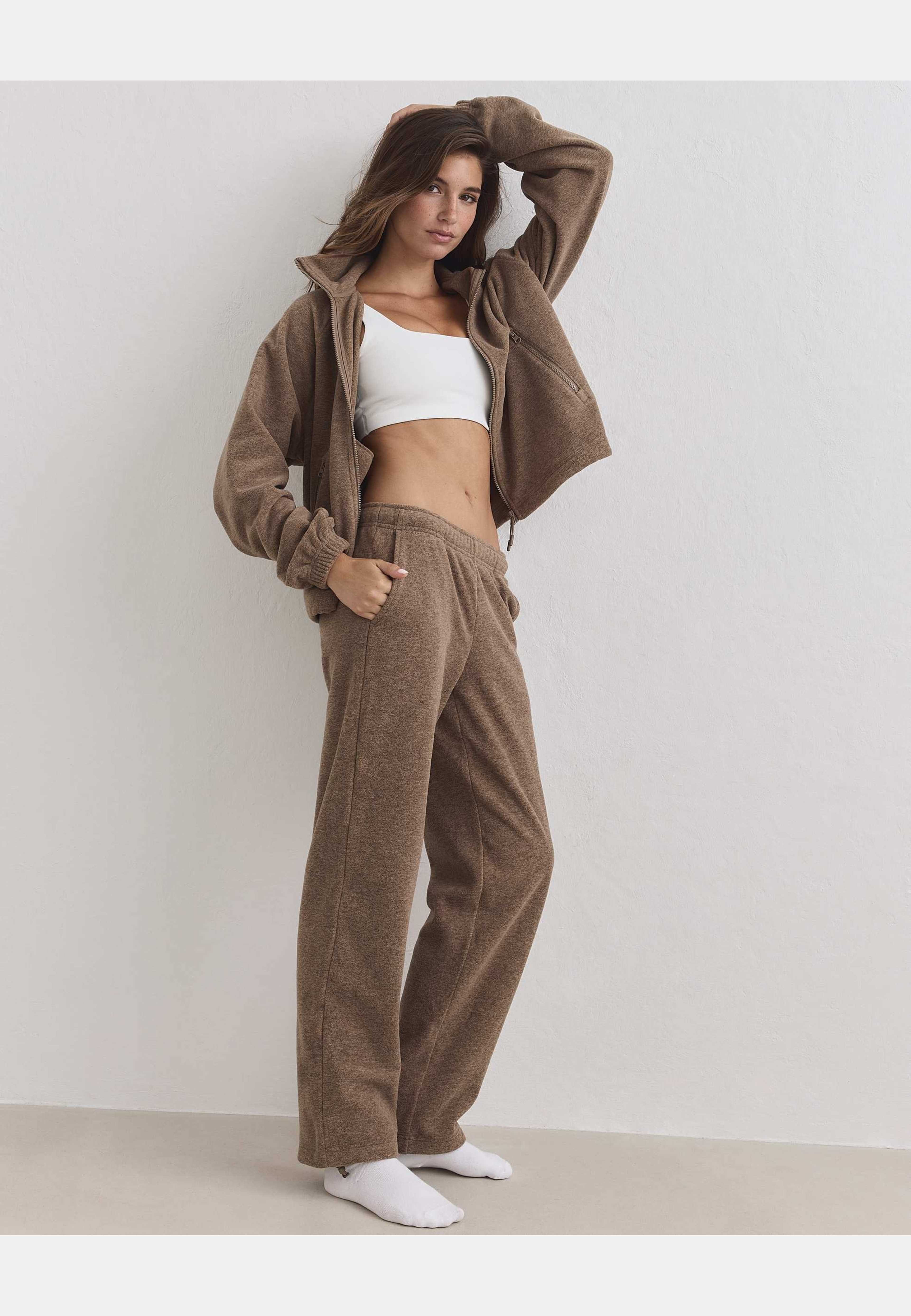 Fleece Pants, från aim'n, i färgen hazelnut. Klicka för att öppna bilden i stort format