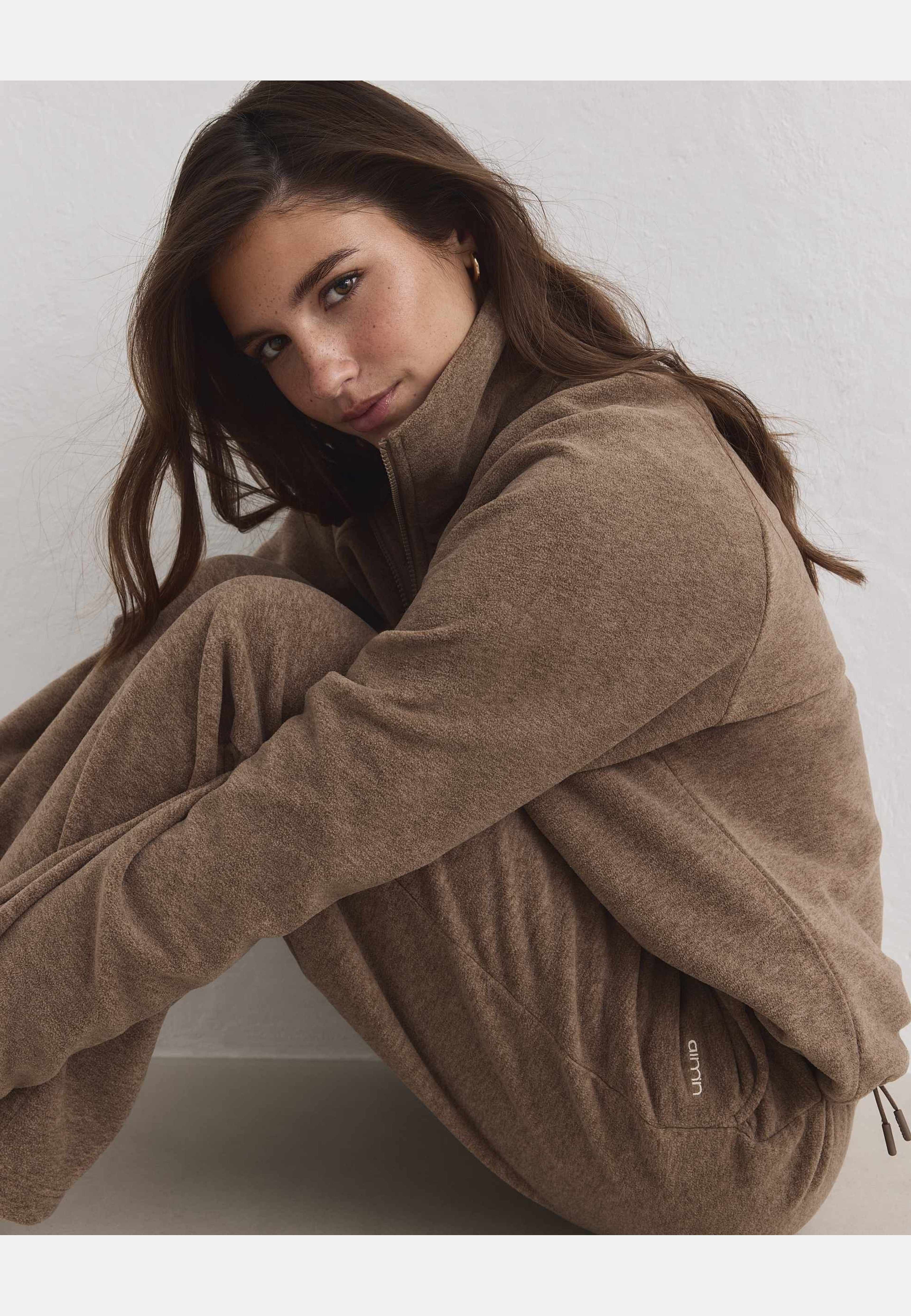 Fleece Pants, från aim'n, i färgen hazelnut. Klicka för att öppna bilden i stort format