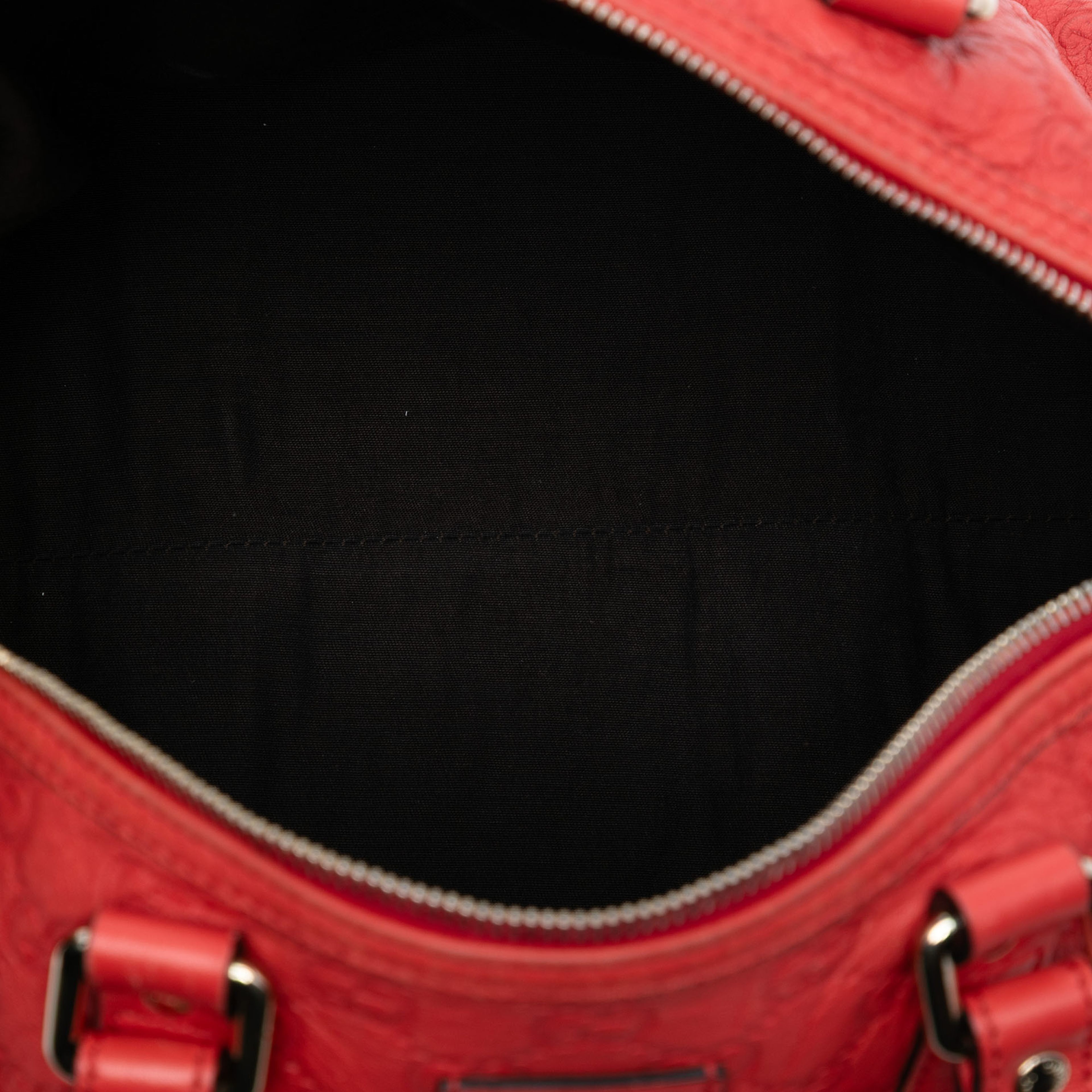 Gucci Medium Guccissima Joy Boston Bag, från Luxclusif, i färgen orange. Klicka för att öppna bilden i stort format