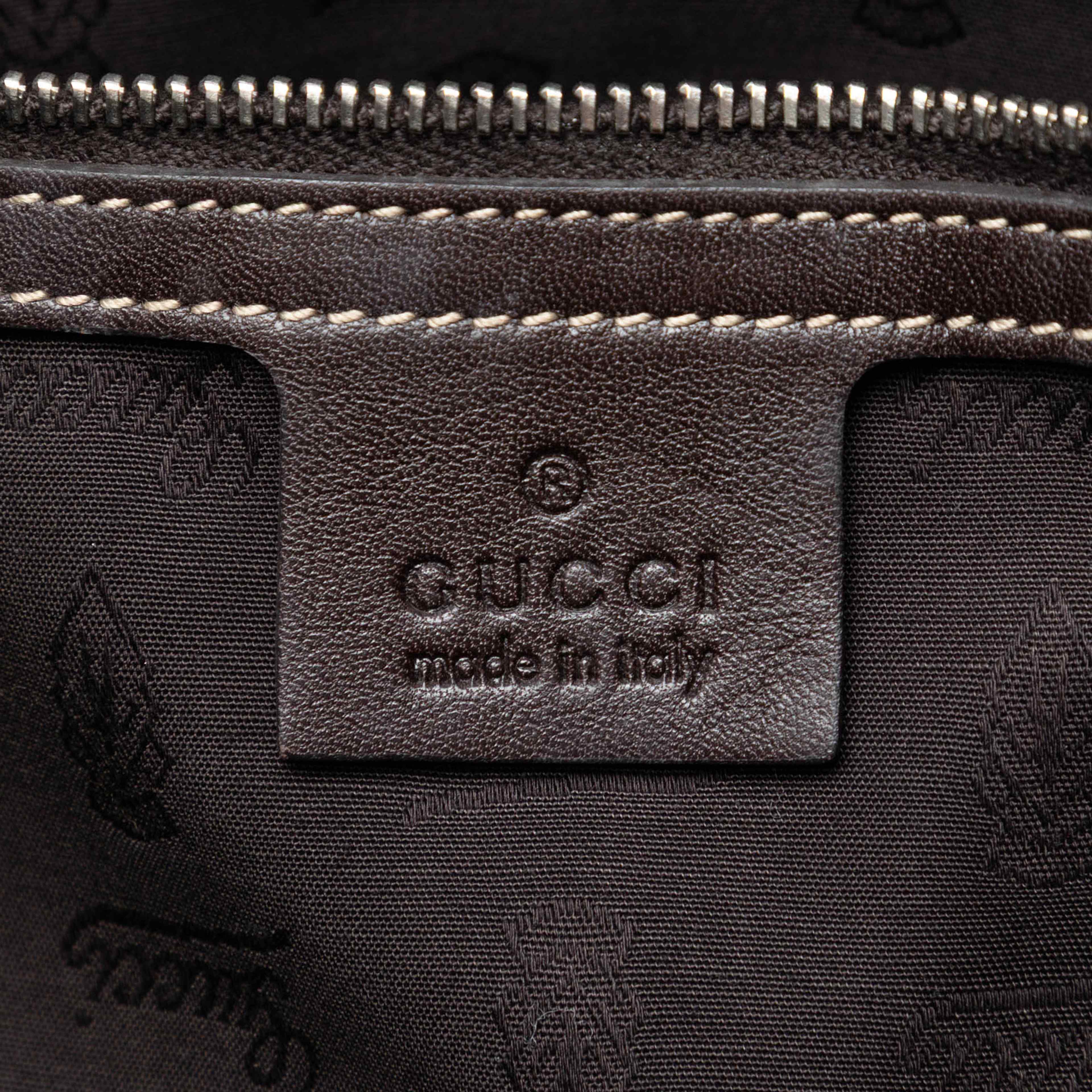 Gucci Gg Canvas Web Match Ball Tote, från Luxclusif, i färgen beige. Klicka för att öppna bilden i stort format