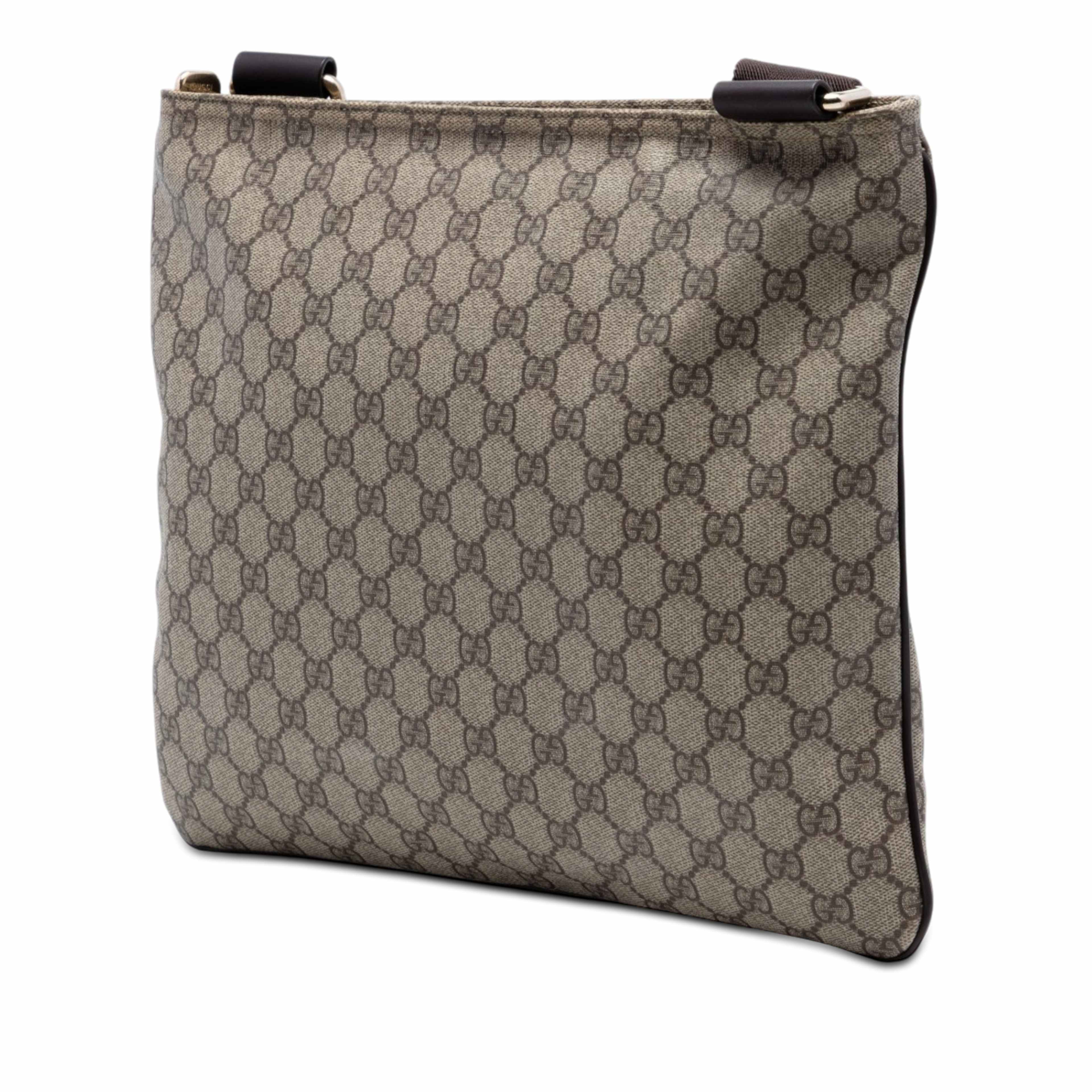 Gucci Gg Supreme Crossbody, från Luxclusif, i färgen beige. Klicka för att öppna bilden i stort format