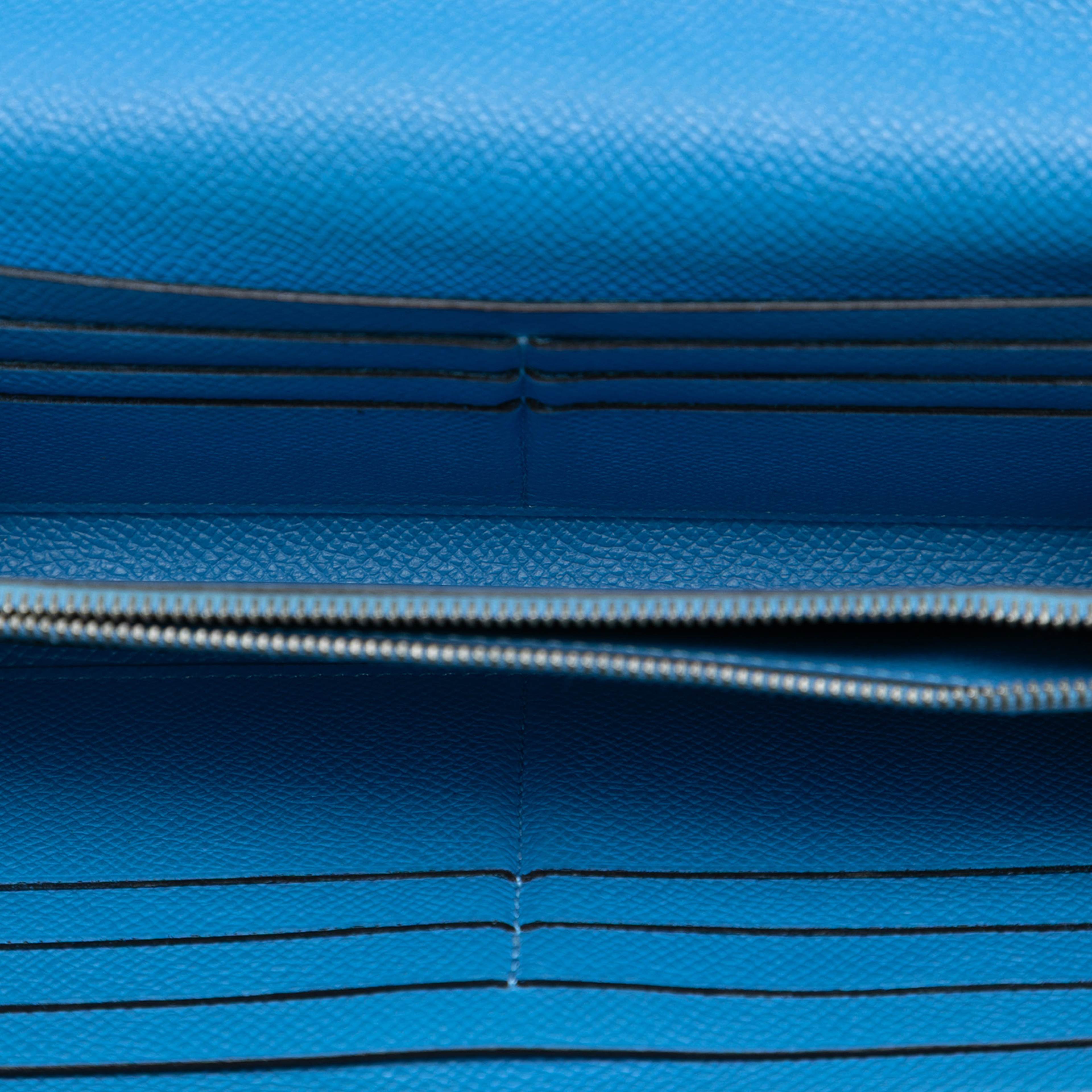 Hermès Epsom Kelly Longue Wallet, från Luxclusif, i färgen blue. Klicka för att öppna bilden i stort format