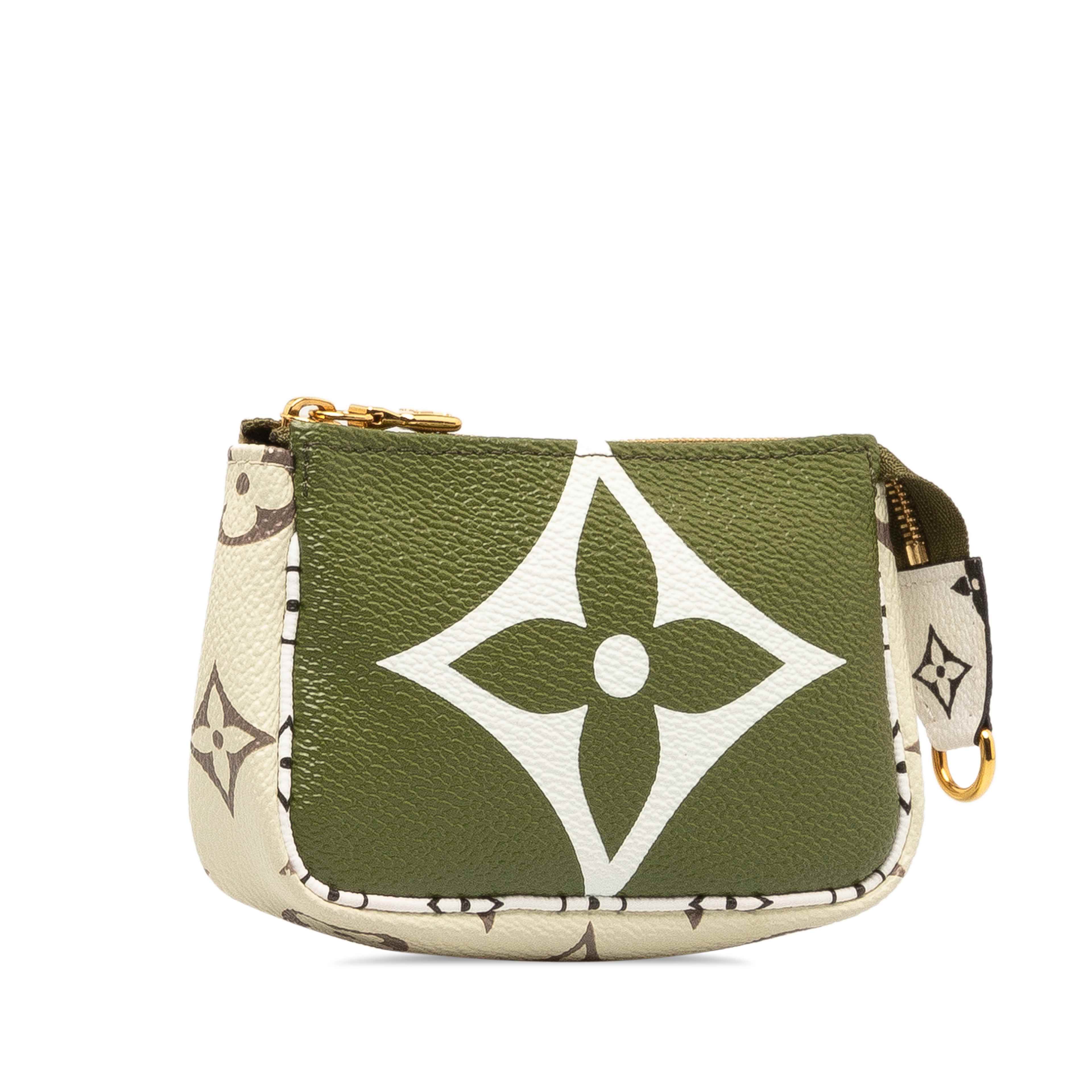 Louis Vuitton Monogram Giant Micro Pochette Accessoires
