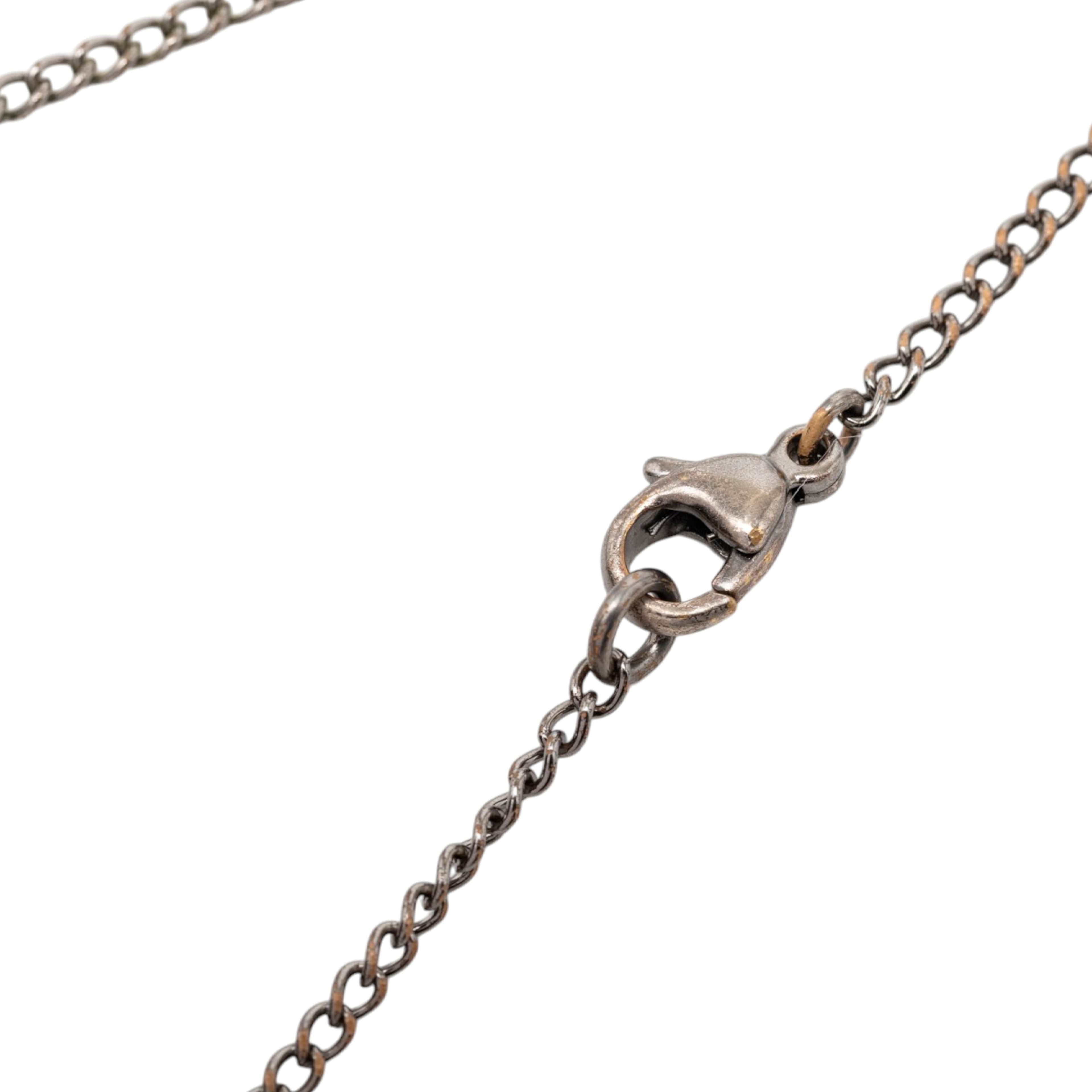 Chanel Cc Plated Brass Spike Pendant Necklace, från Luxclusif, i färgen gray. Klicka för att öppna bilden i stort format