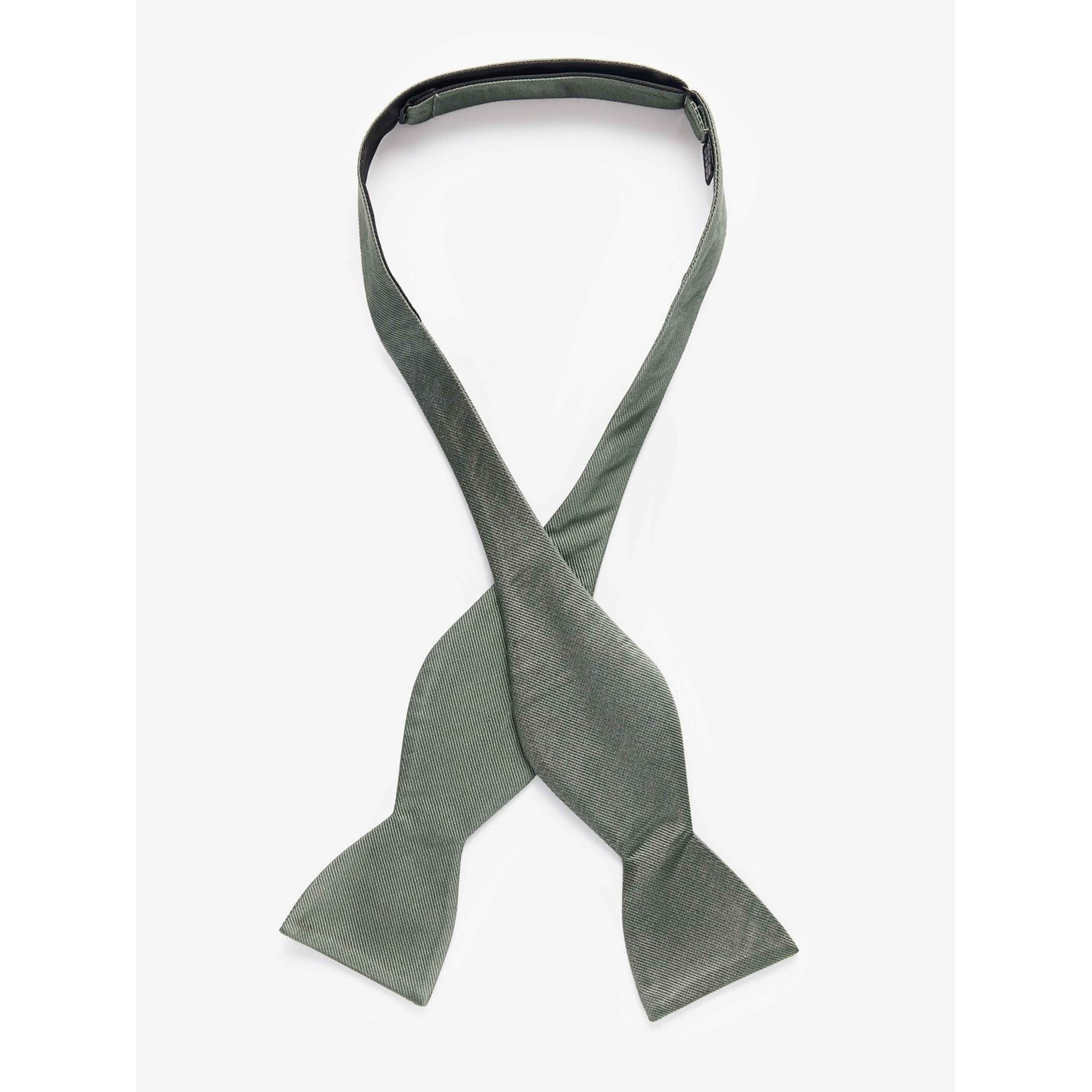 Bow Tie Plain Self Tied