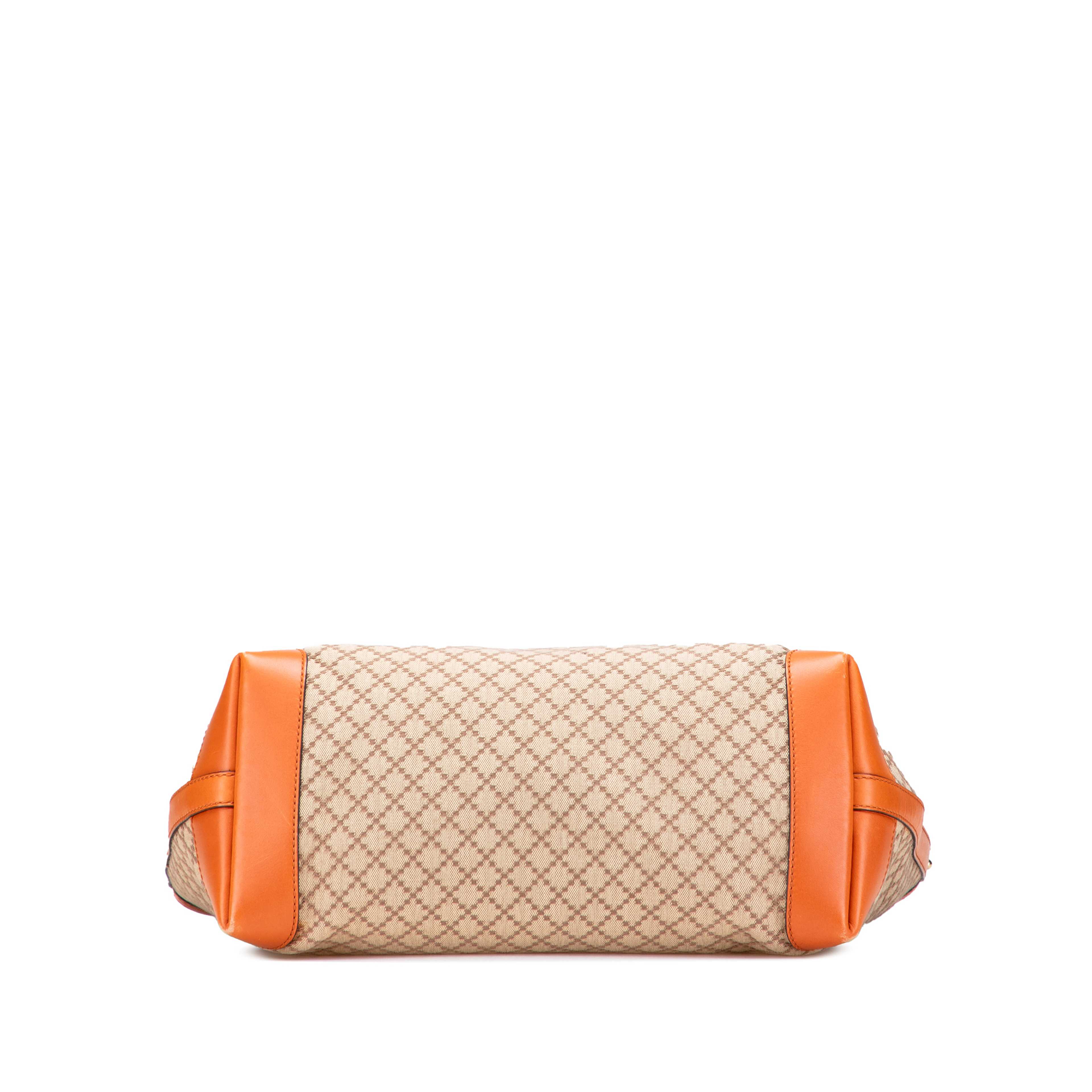 Gucci Medium Diamante Canvas Craft Tote, från Luxclusif, i färgen orange. Klicka för att öppna bilden i stort format