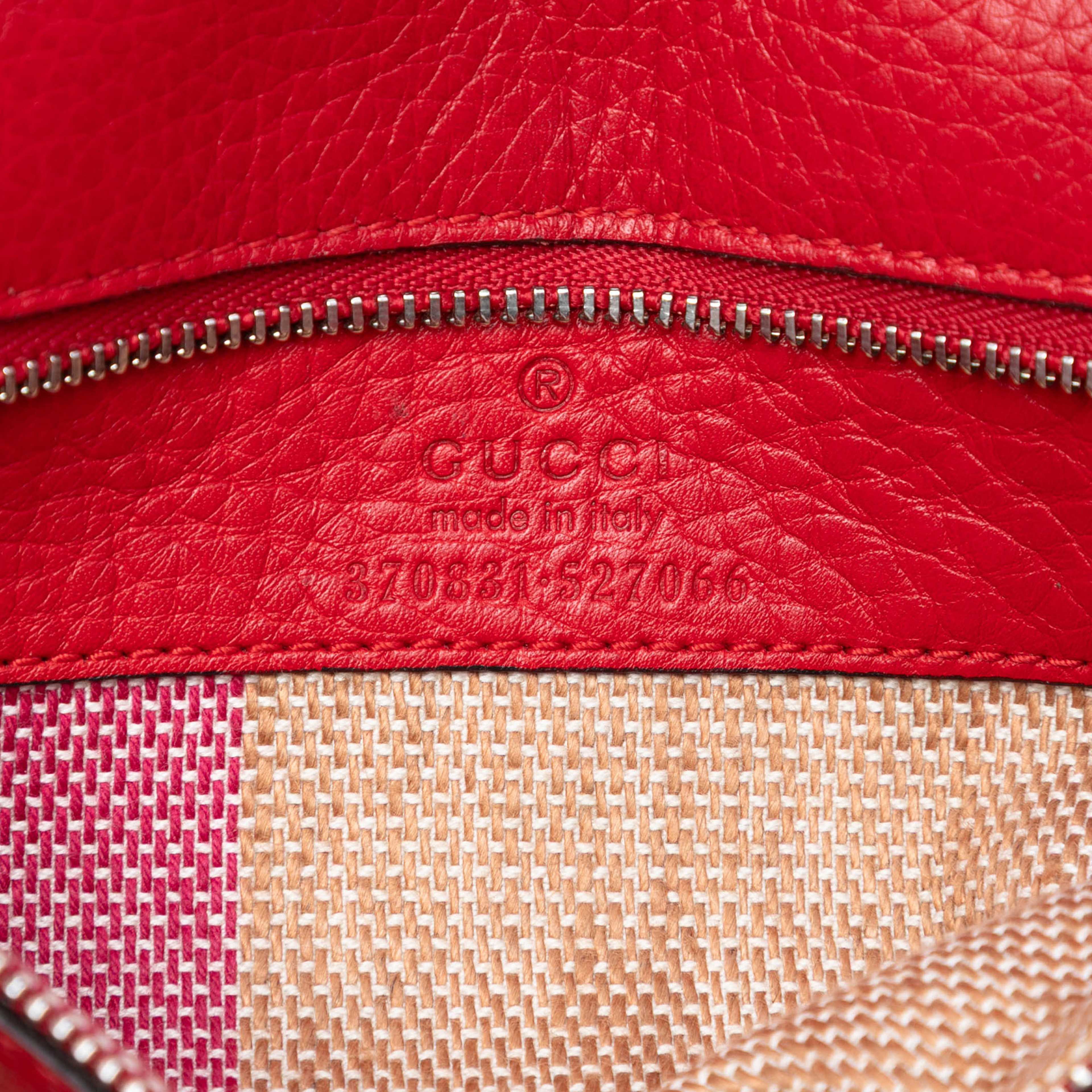 Gucci Small Leather Bamboo Daily Satchel, från Luxclusif, i färgen red. Klicka för att öppna bilden i stort format