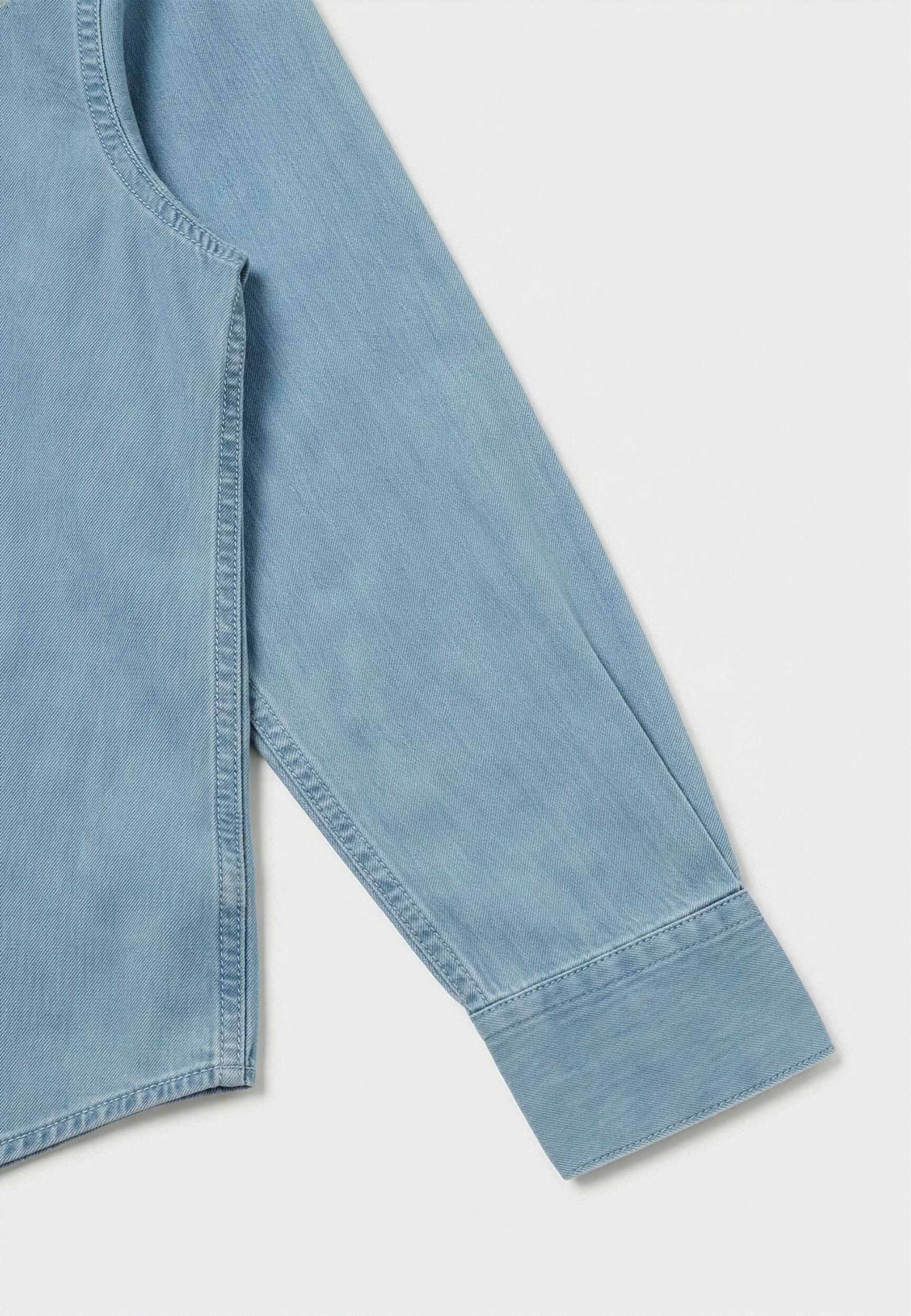 Shift Relaxed Washed Denim Shirt, från Ciszere, i färgen blue. Klicka för att öppna bilden i stort format