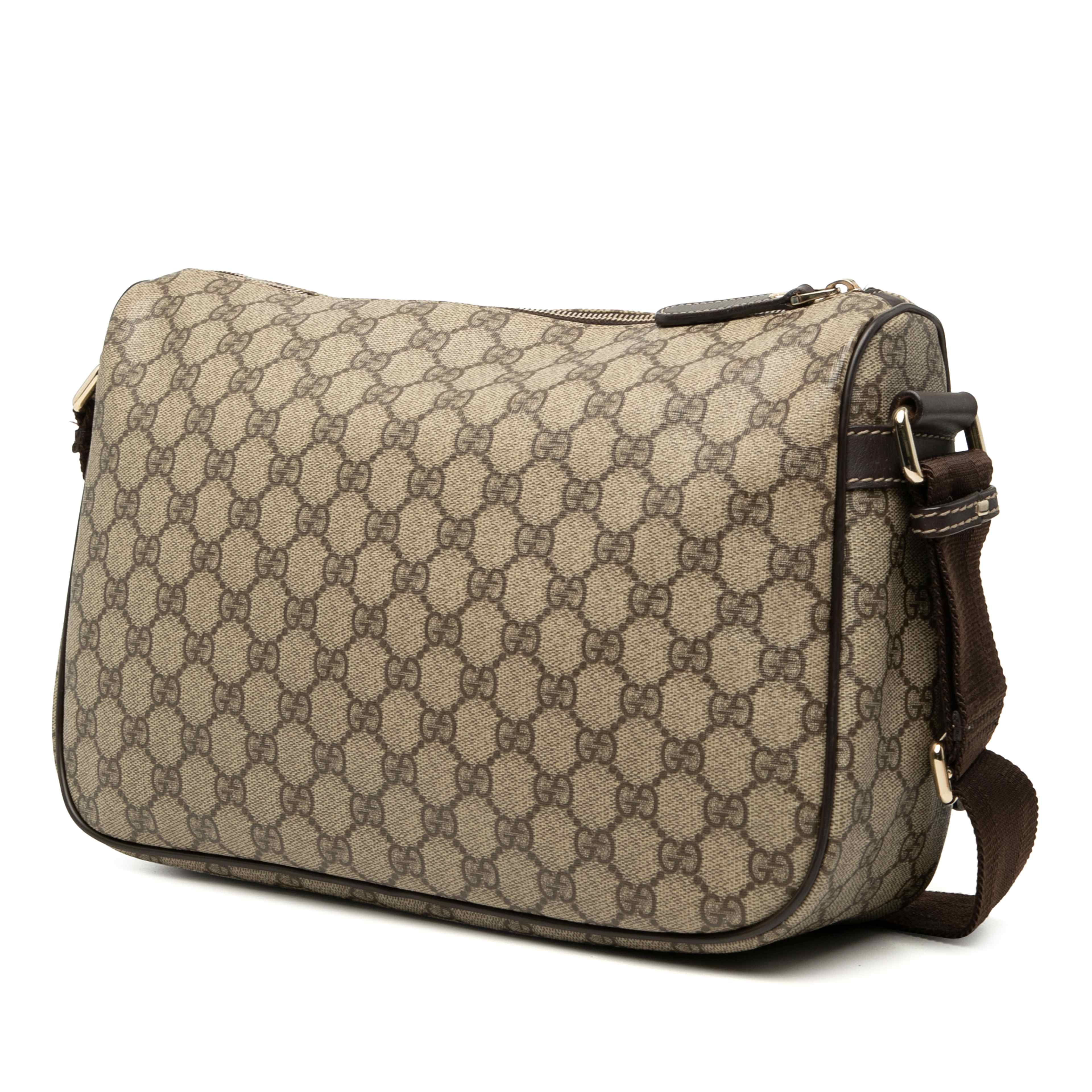 Gucci Gg Supreme Double Pocket Crossbody, från Luxclusif, i färgen beige. Klicka för att öppna bilden i stort format