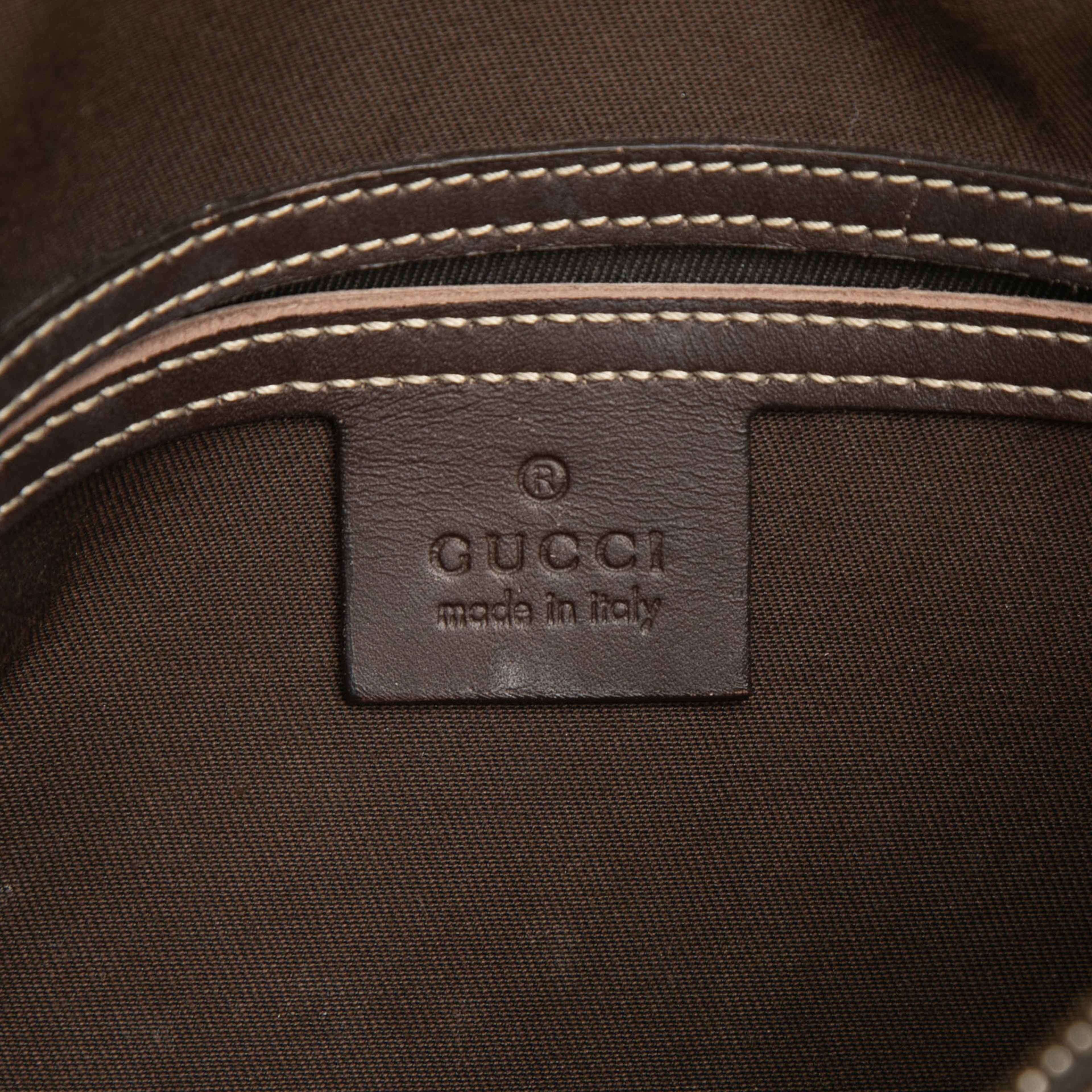 Gucci Gg Supreme Double Pocket Crossbody, från Luxclusif, i färgen beige. Klicka för att öppna bilden i stort format