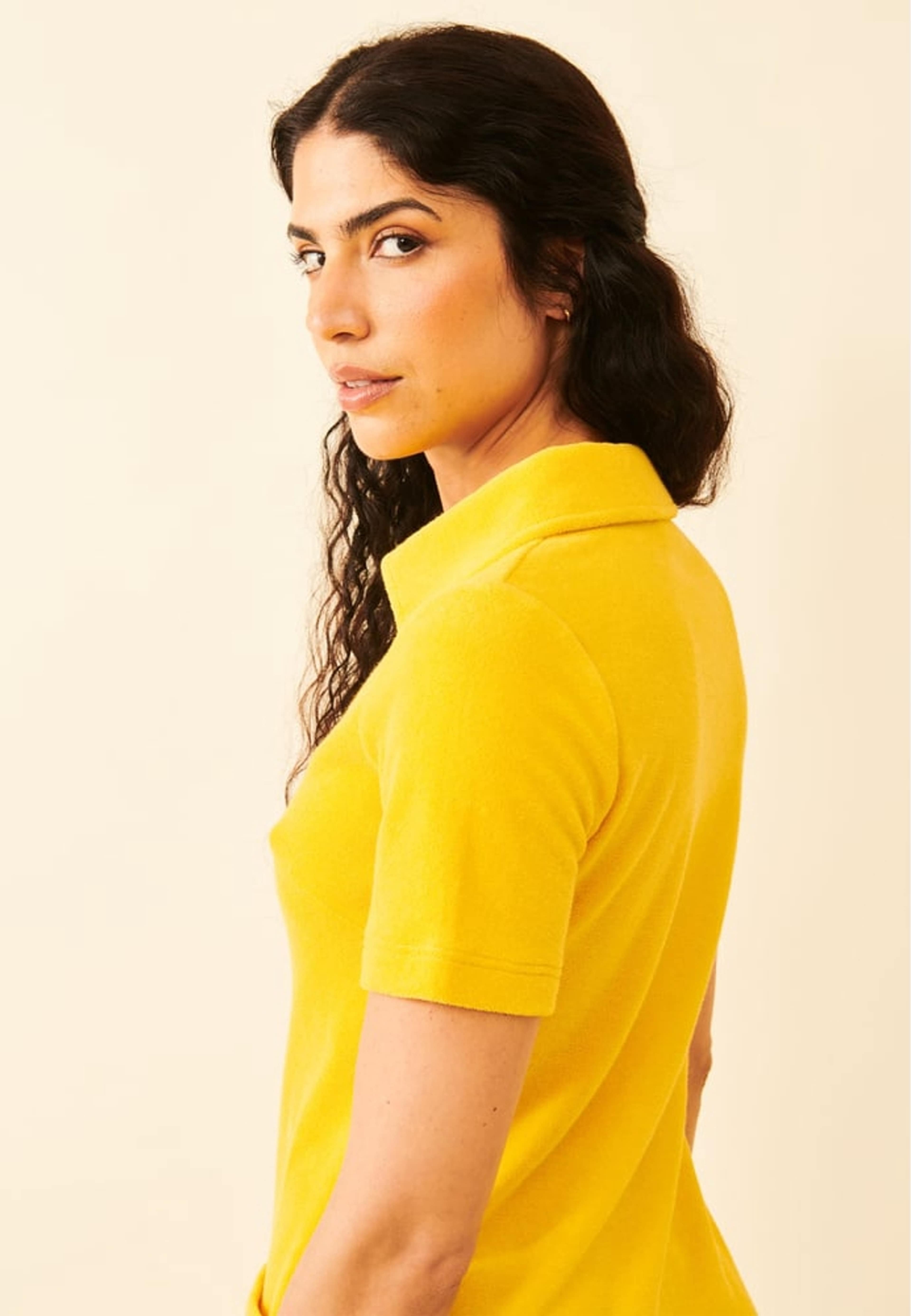 Lovisa Dress, från Jumperfabriken, i färgen yellow. Klicka för att öppna bilden i stort format