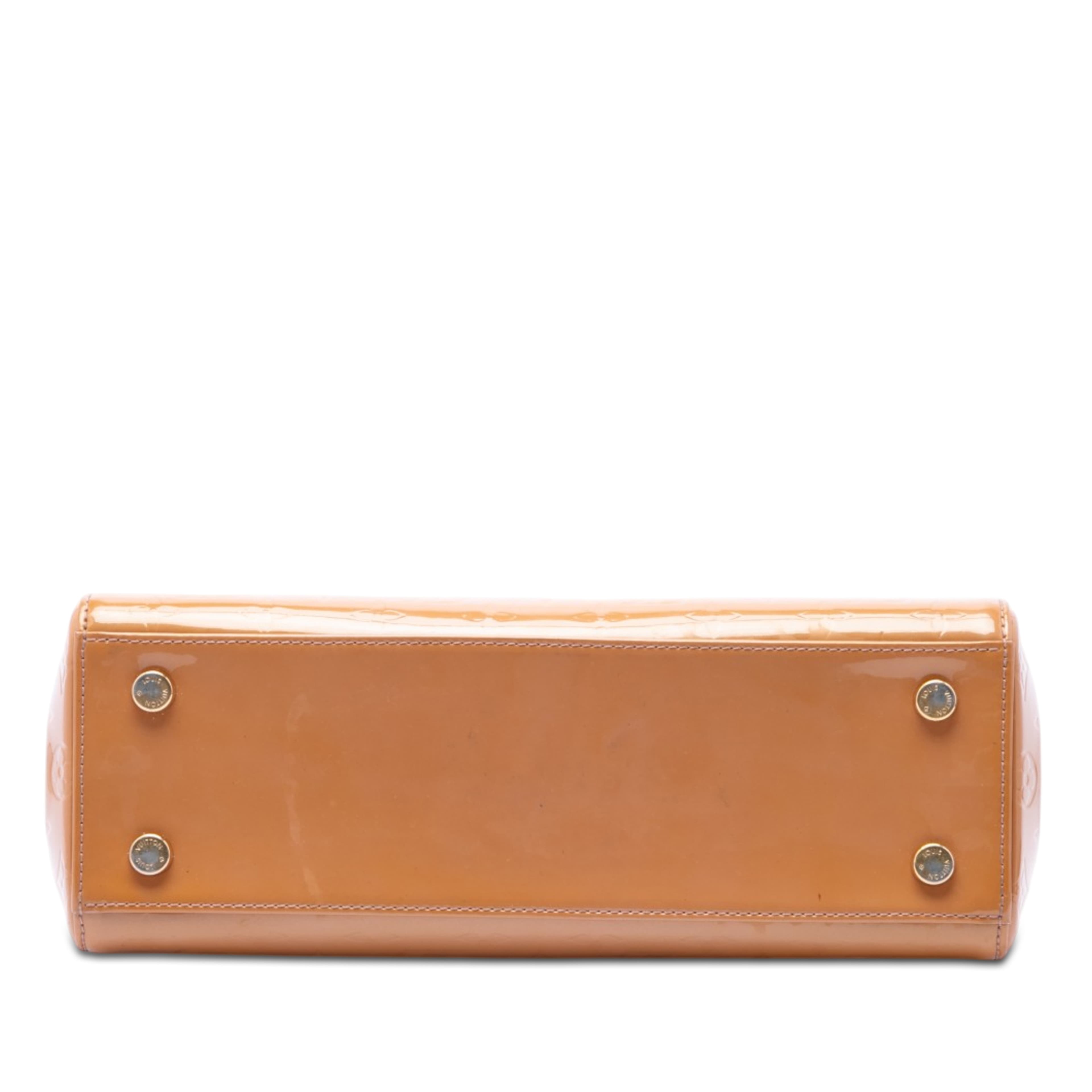 Louis Vuitton Monogram Vernis Brea Mm, från Luxclusif, i färgen brown. Klicka för att öppna bilden i stort format