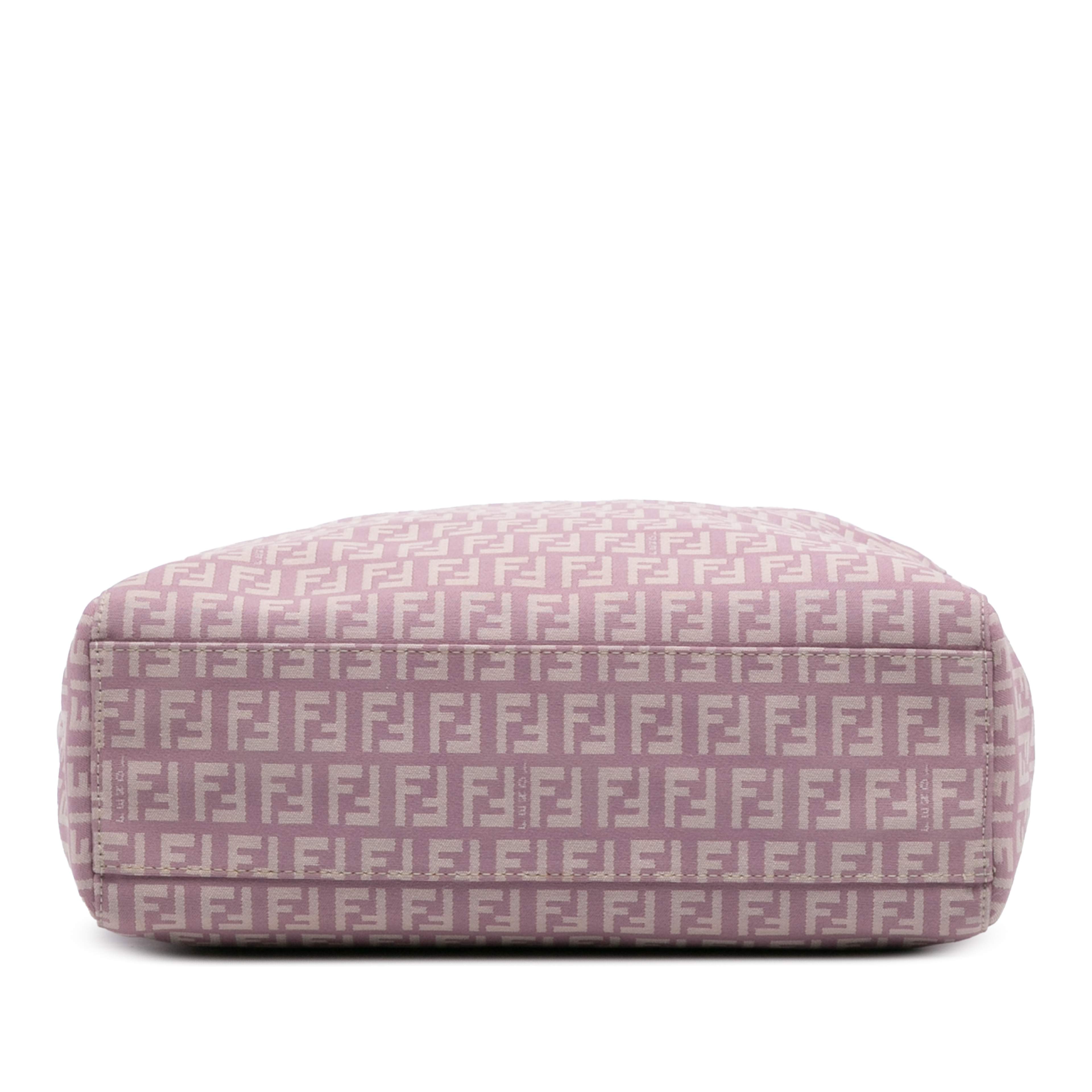 Fendi Zucchino Canvas Tote, från Luxclusif, i färgen purpur. Klicka för att öppna bilden i stort format