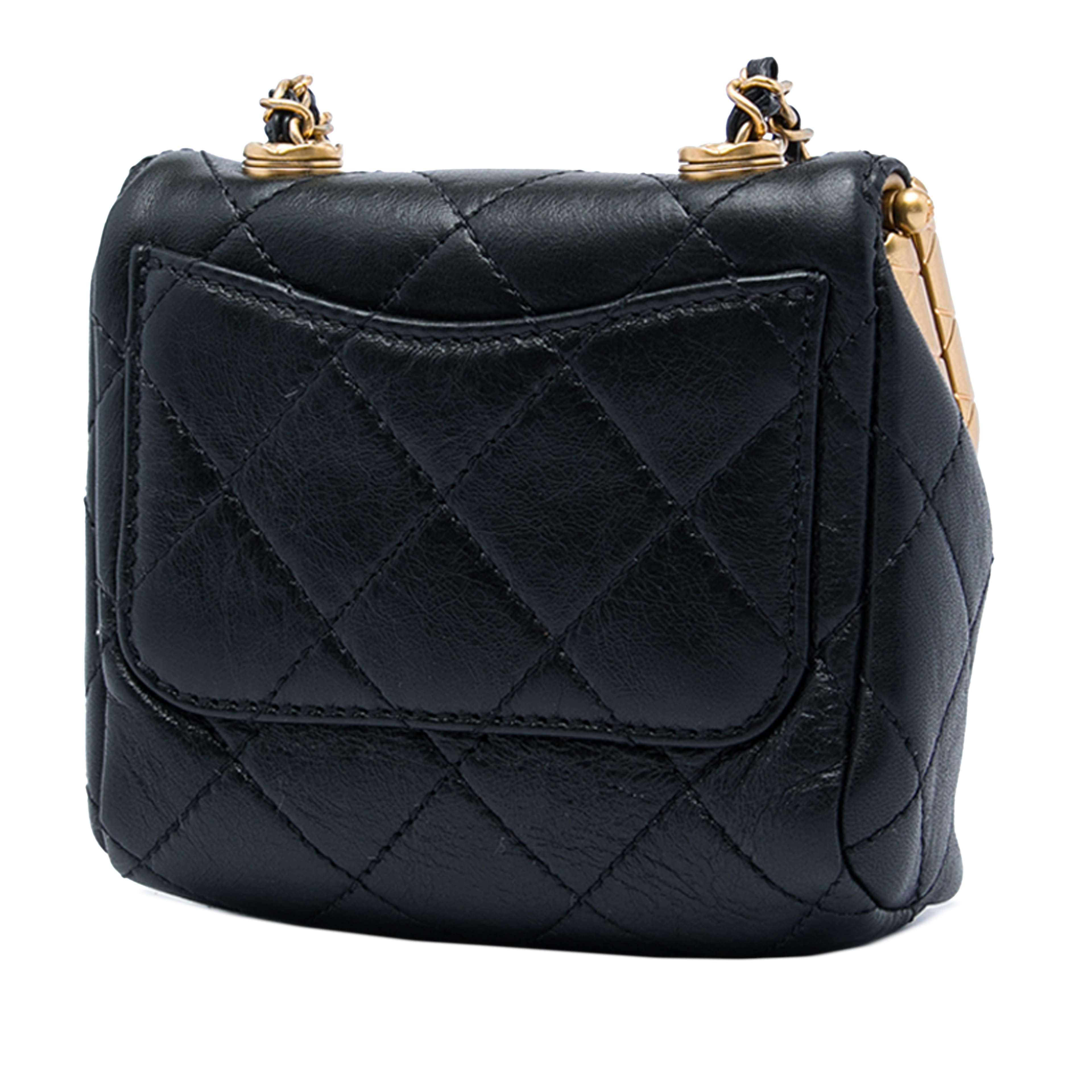 Chanel Micro Quilted Lambskin My Crush Bag, från Luxclusif, i färgen svart. Klicka för att öppna bilden i stort format