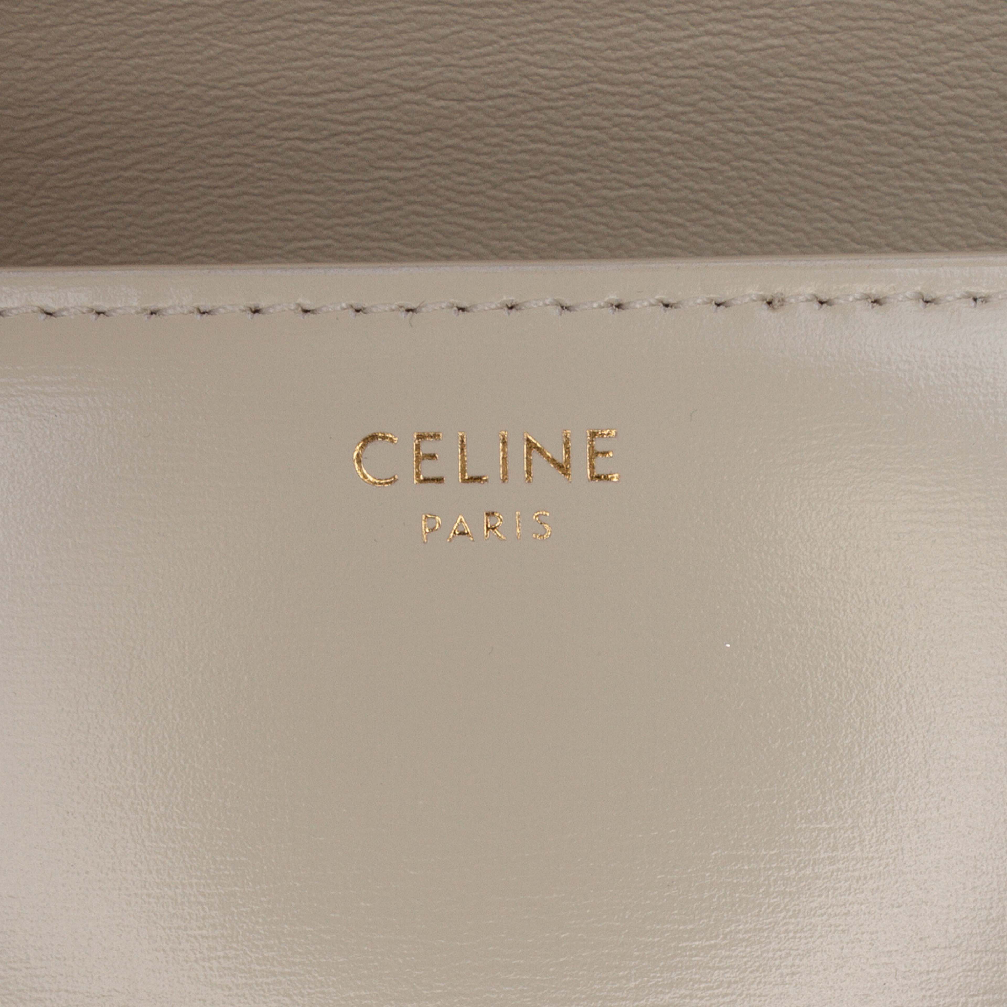 Celine Teen Shiny Calfskin Triomphe Crossbody, från Luxclusif, i färgen brun. Klicka för att öppna bilden i stort format