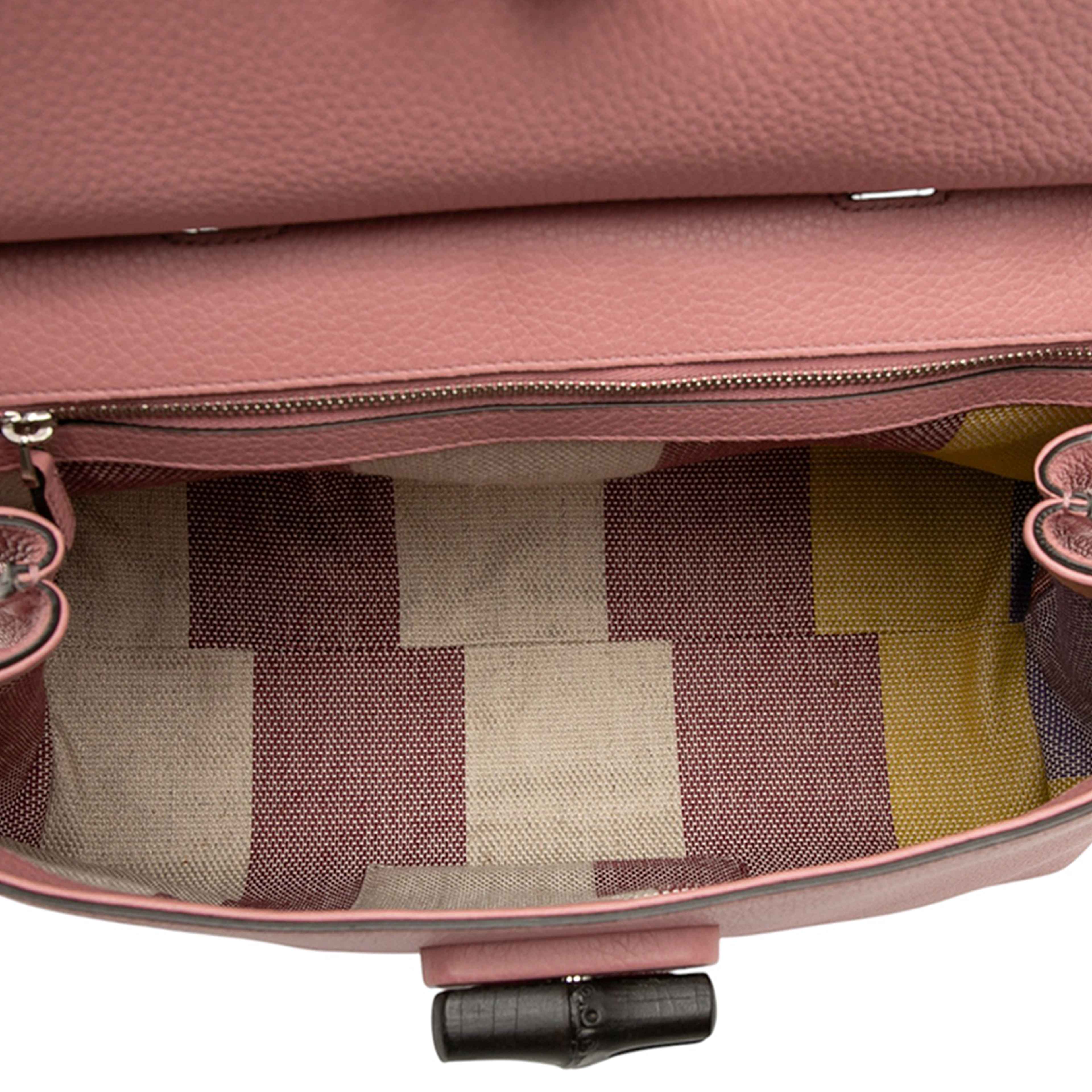 Gucci Medium Leather Bamboo Daily Satchel, från Luxclusif, i färgen pink. Klicka för att öppna bilden i stort format