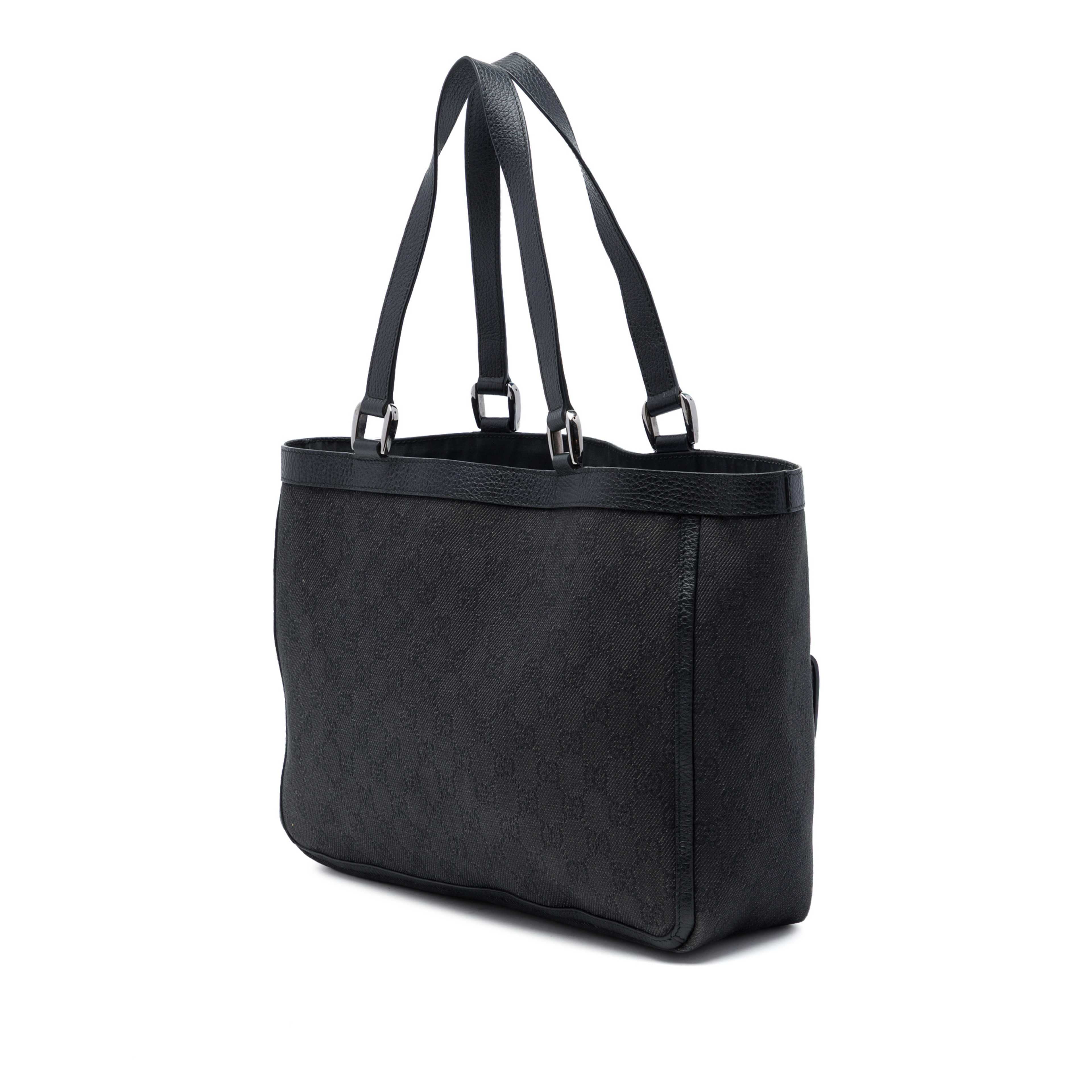 Gucci Gg Denim Abbey D Ring Pocket Tote, från Luxclusif, i färgen grå. Klicka för att öppna bilden i stort format