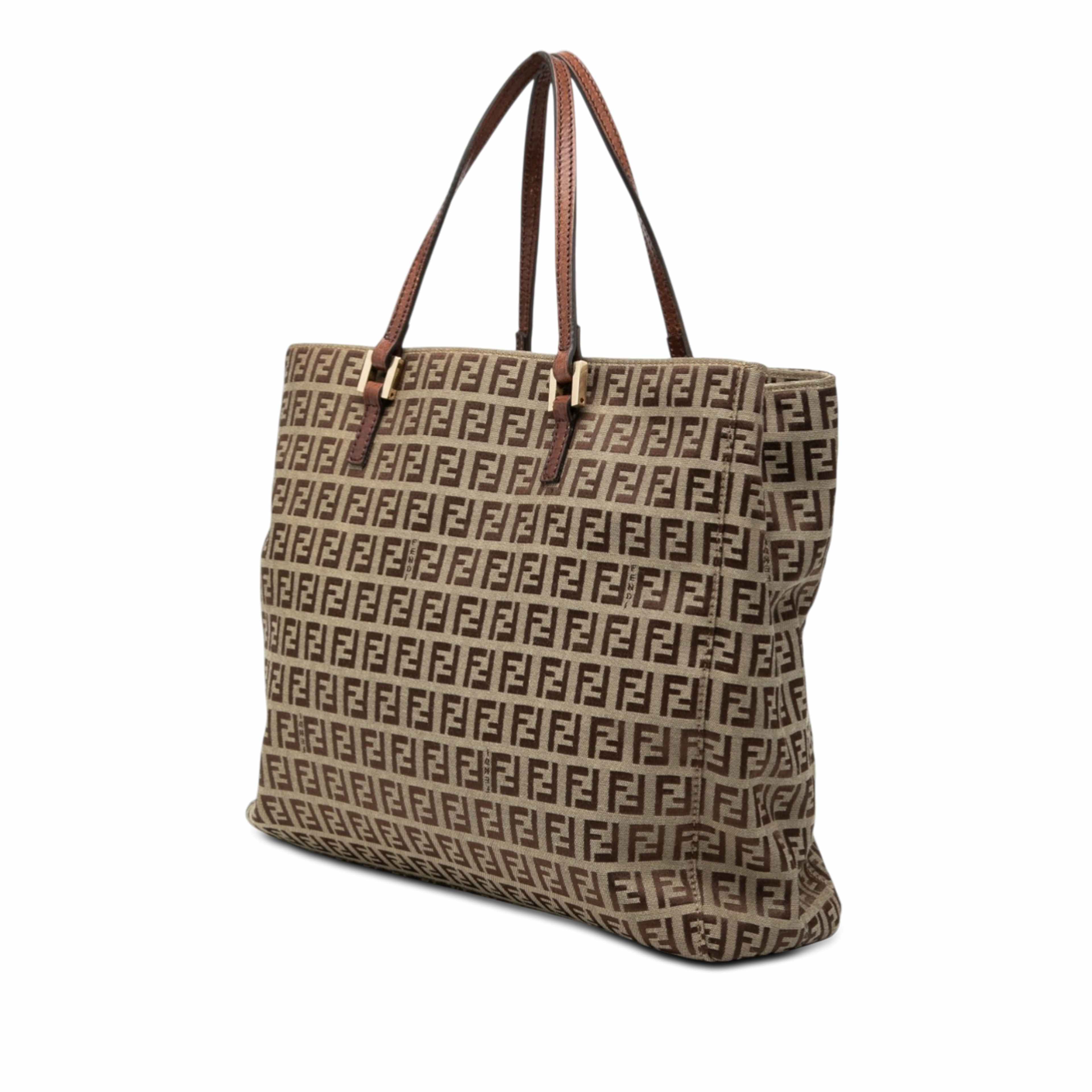 Fendi Zucchino Canvas Tote, från Luxclusif, i färgen beige. Klicka för att öppna bilden i stort format