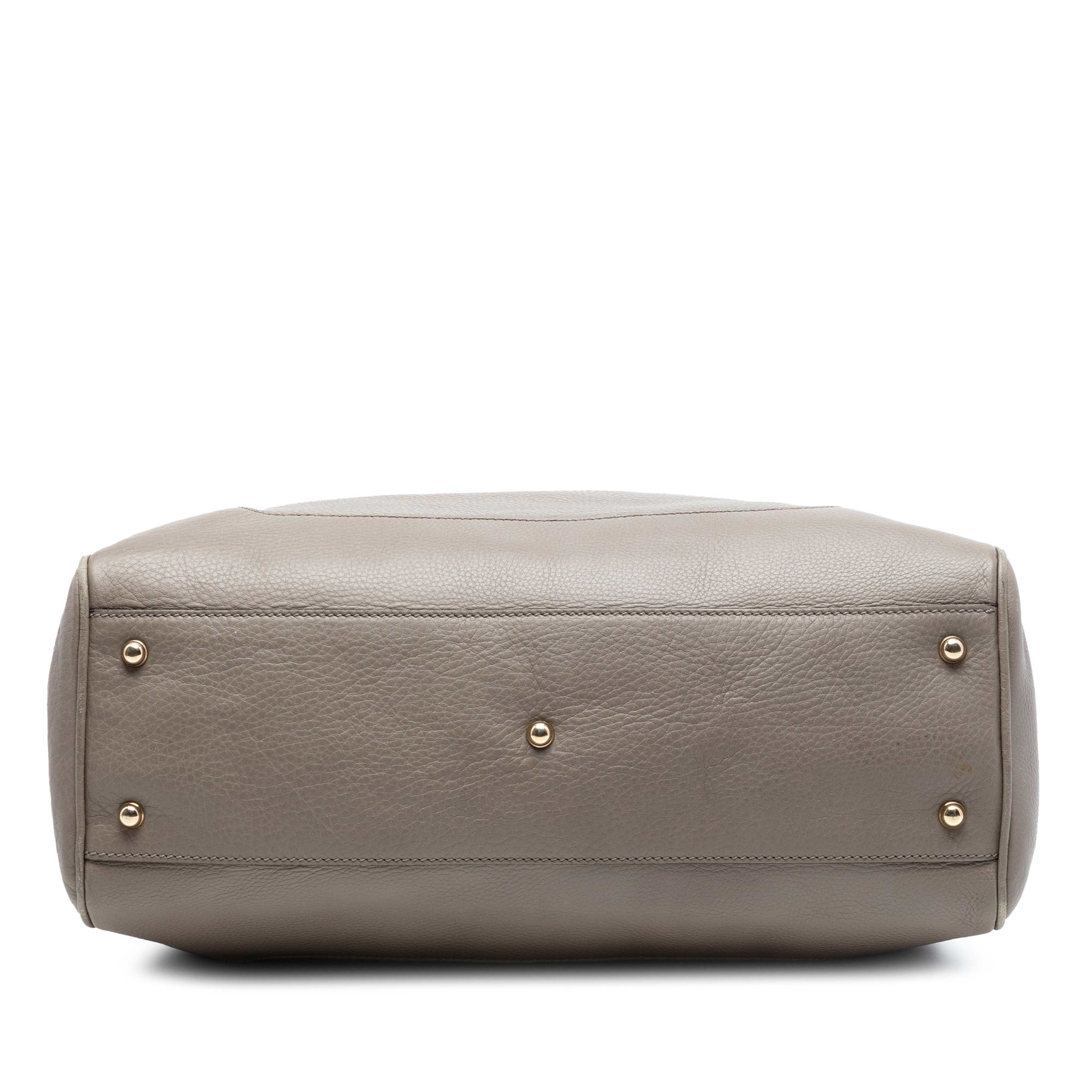Gucci Calfskin Bamboo Diana Tote, från Luxclusif, i färgen brun. Klicka för att öppna bilden i stort format