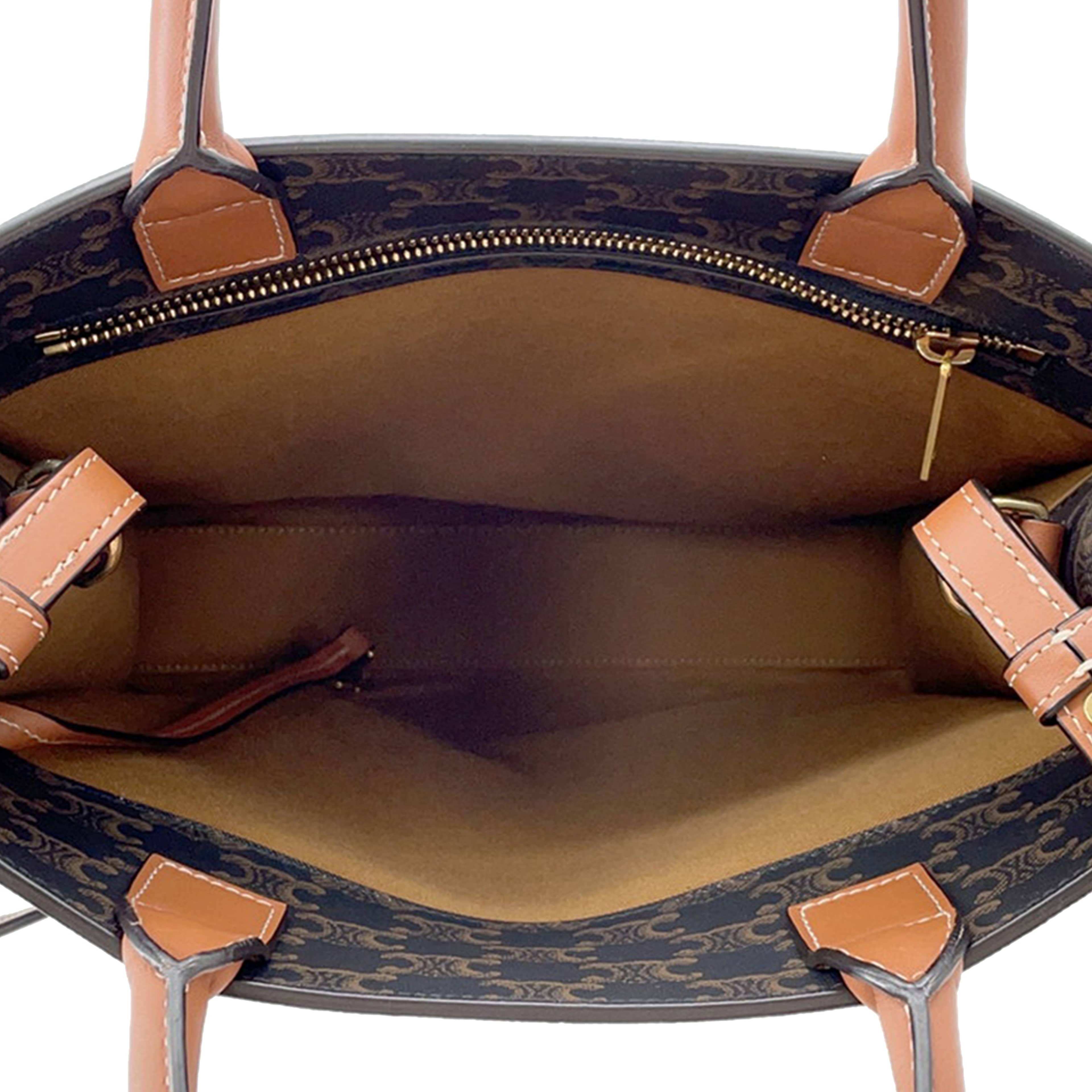 Celine Small Triomphe Coated Canvas Vertical Cabas Tote, från Luxclusif, i färgen dark brown. Klicka för att öppna bilden i stort format