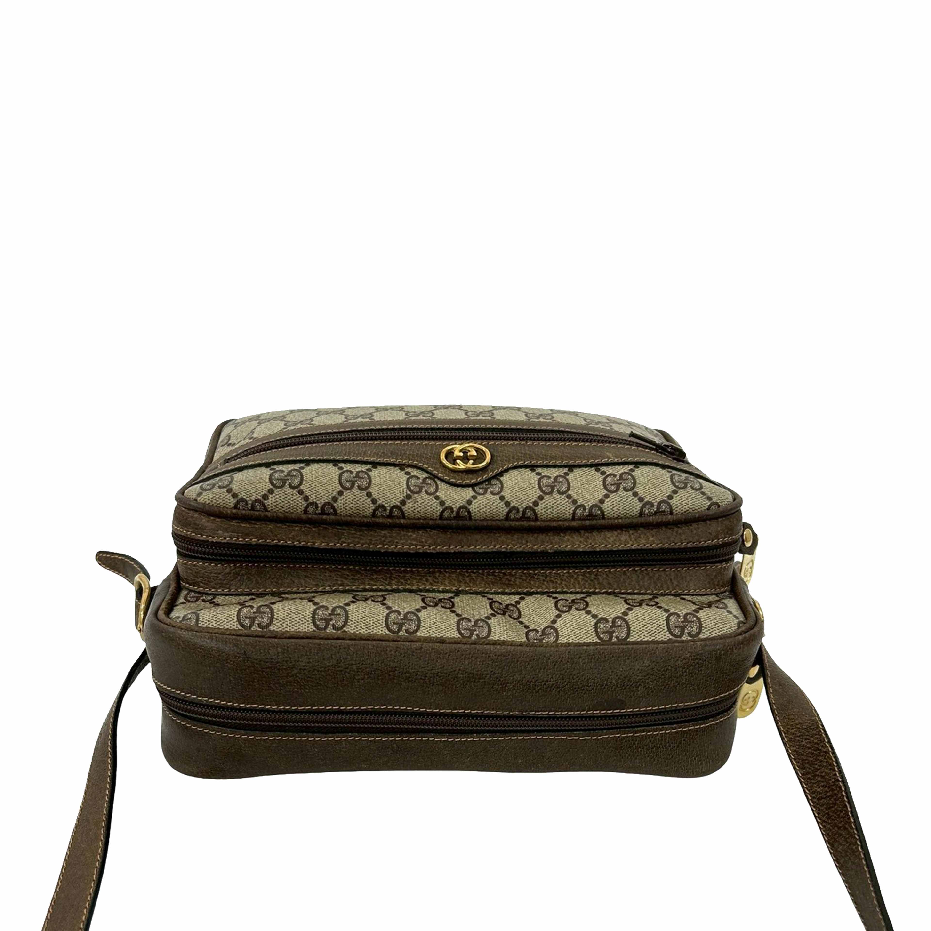Gucci Gg Supreme Crossbody, från Luxclusif, i färgen beige. Klicka för att öppna bilden i stort format