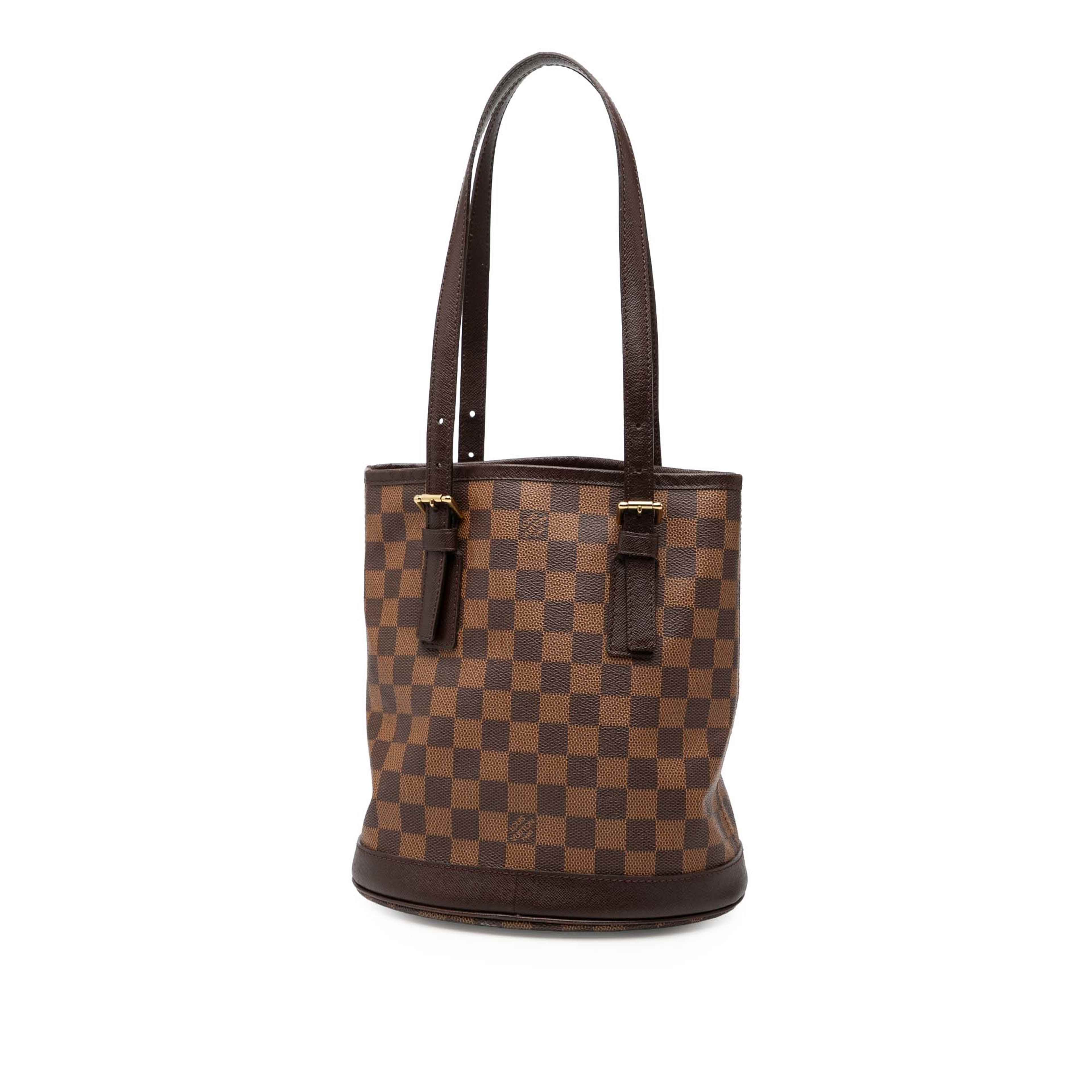 Louis Vuitton Damier Ebene Marais, från Luxclusif, i färgen brown. Klicka för att öppna bilden i stort format