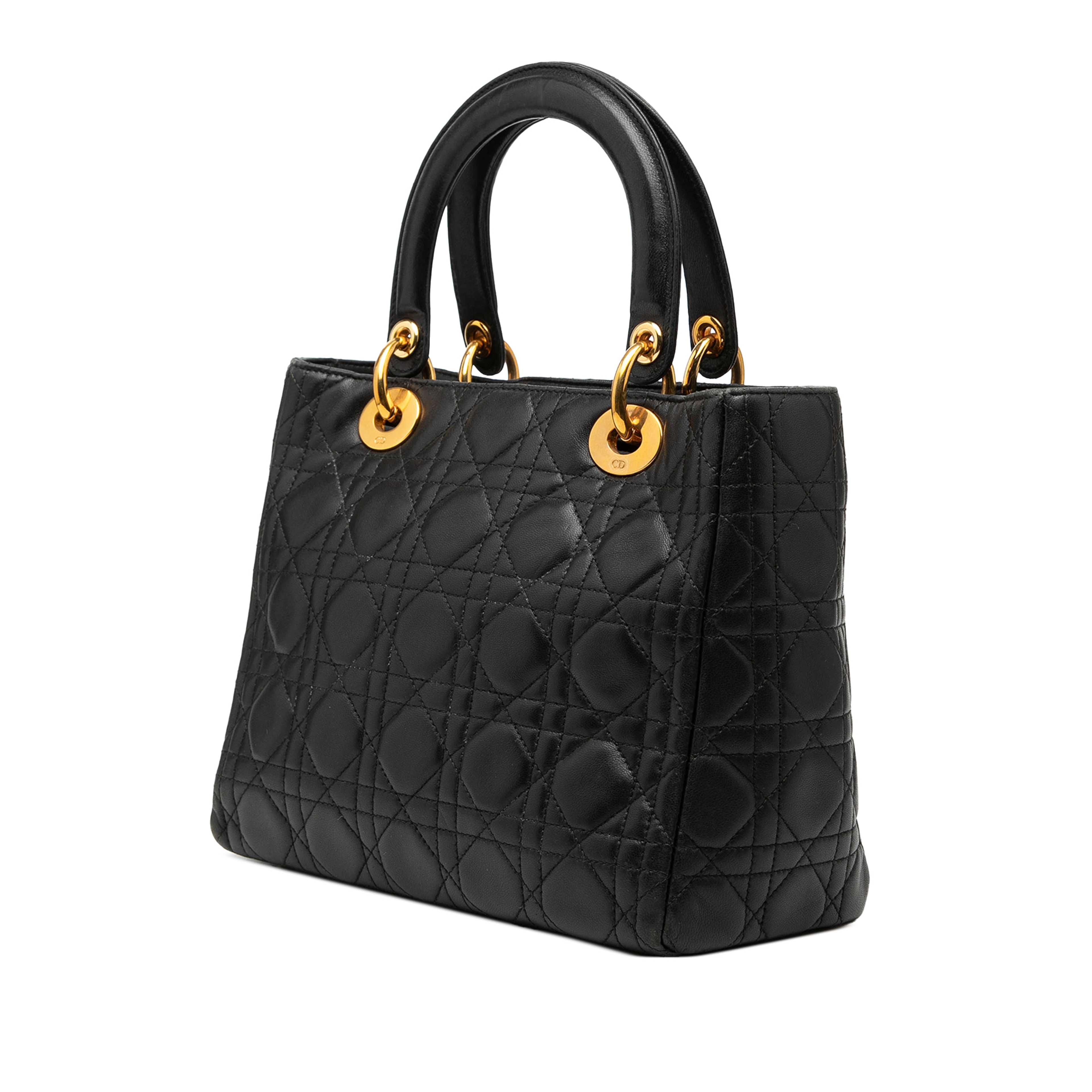 Dior Medium Lambskin Cannage Lady Dior, från Luxclusif, i färgen black. Klicka för att öppna bilden i stort format