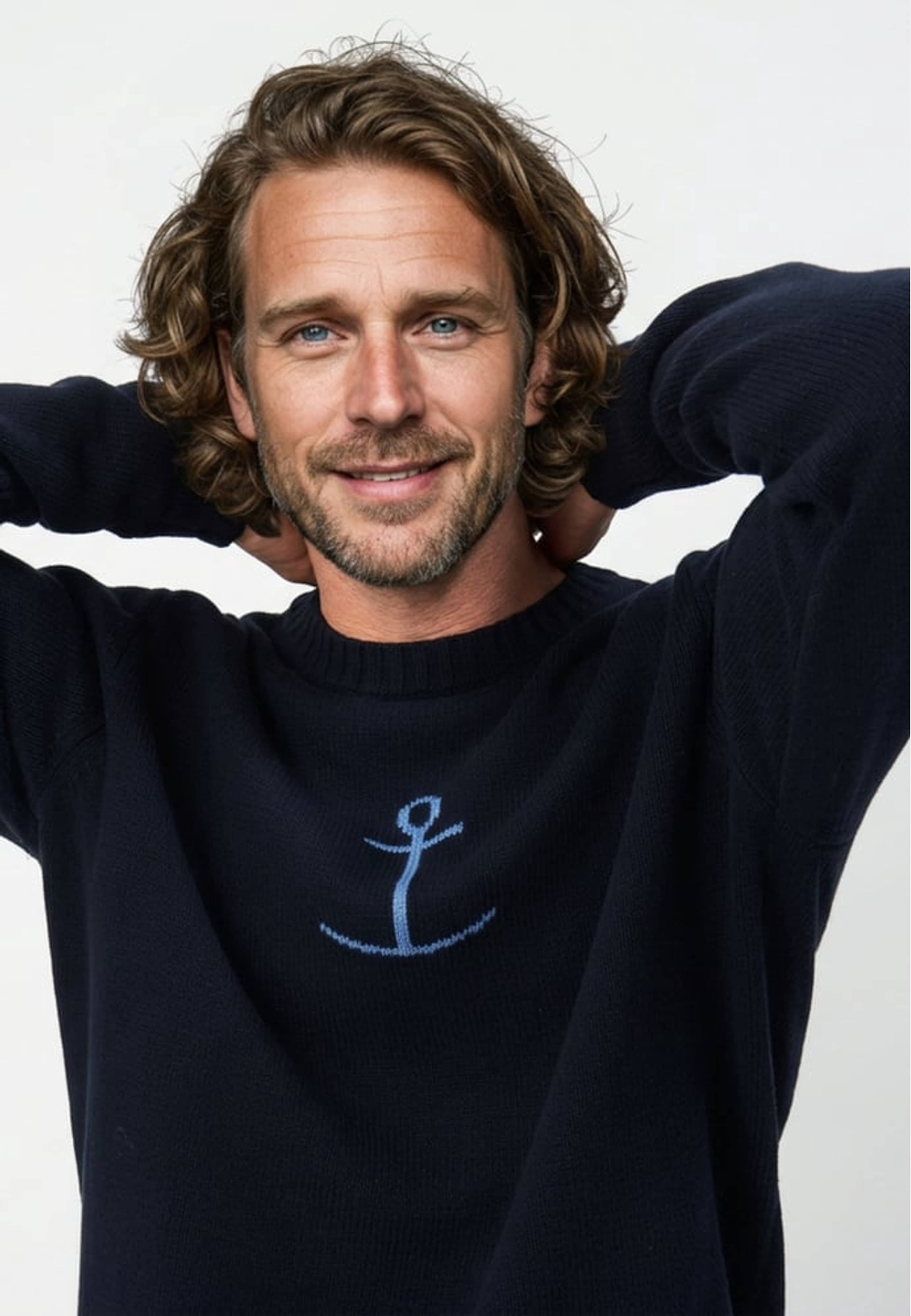 Bill Jumper, från Jumperfabriken, i färgen navy. Klicka för att öppna bilden i stort format