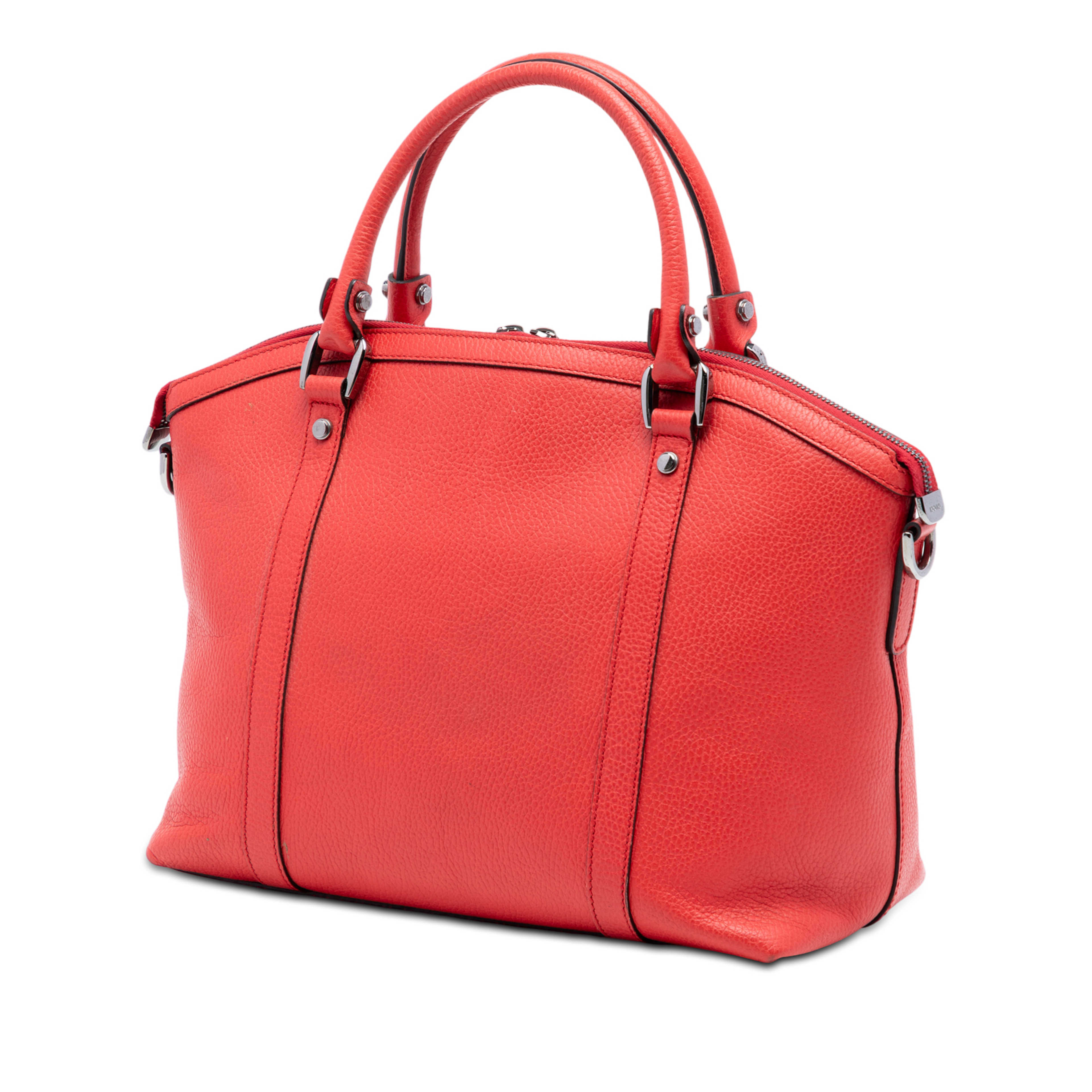 Gucci Leather Gg Charm Dome Satchel, från Luxclusif, i färgen red. Klicka för att öppna bilden i stort format