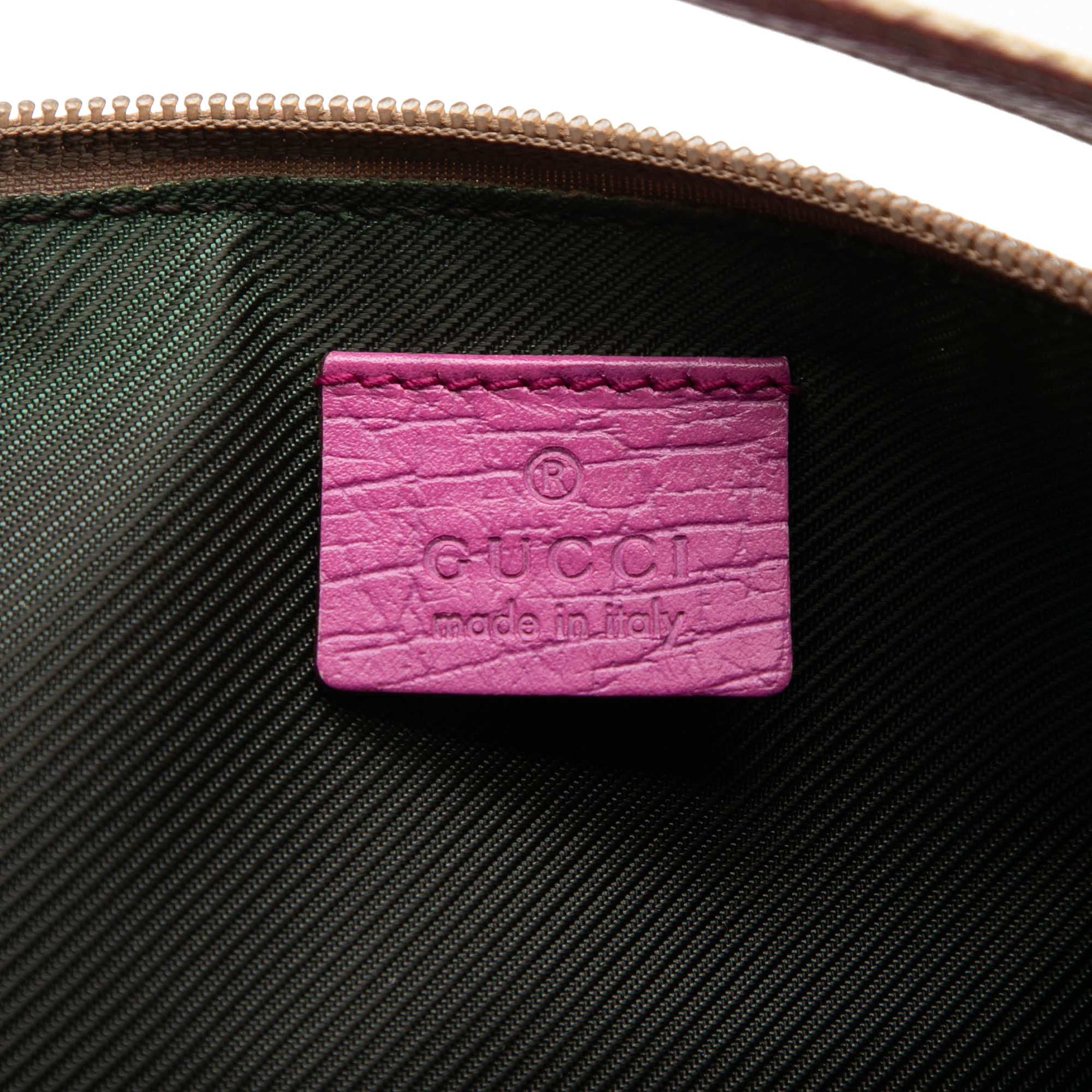 Gucci Gg Canvas Web Boat, från Luxclusif, i färgen beige. Klicka för att öppna bilden i stort format