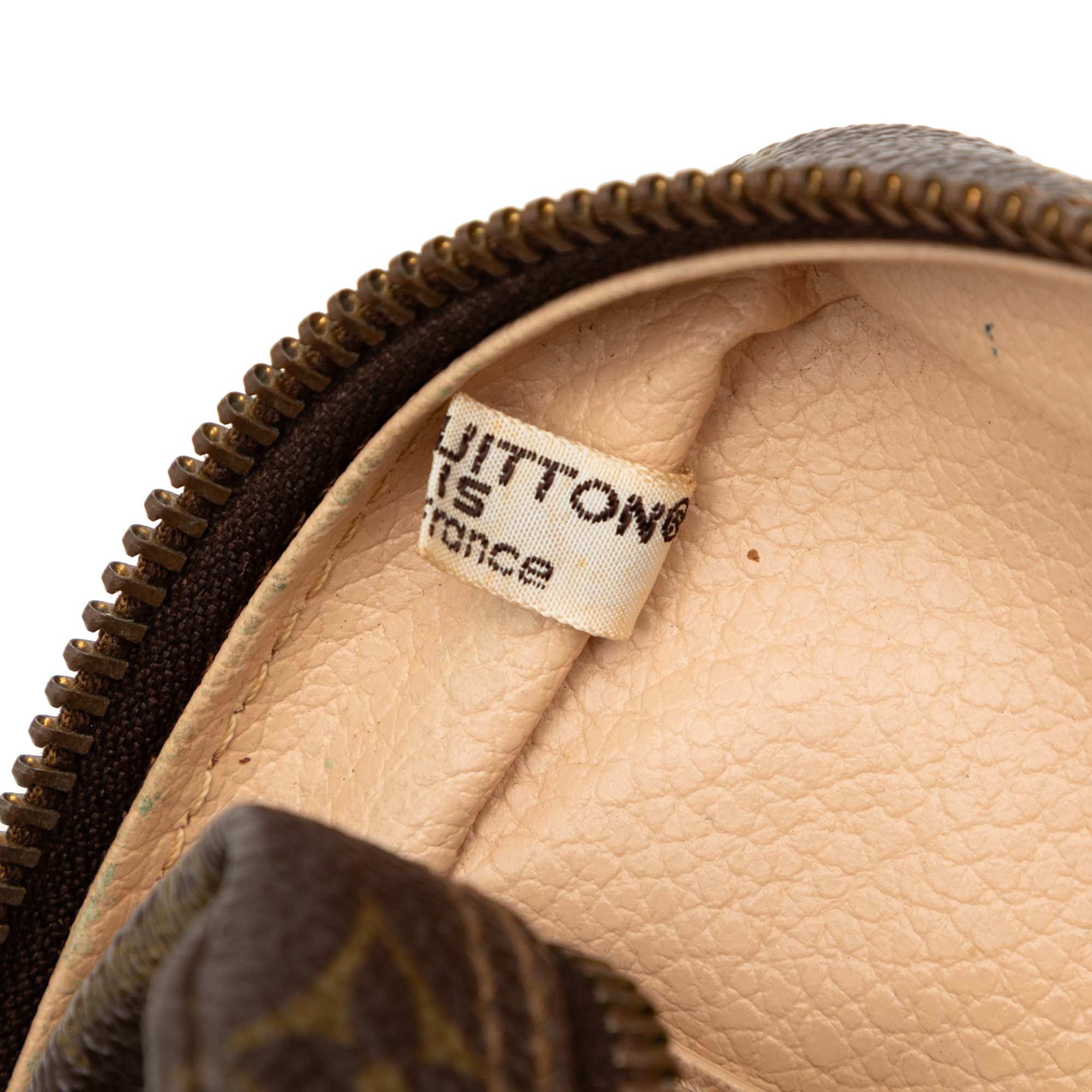 Louis Vuitton Monogram Trousse Toilette 23, från Luxclusif, i färgen brown. Klicka för att öppna bilden i stort format