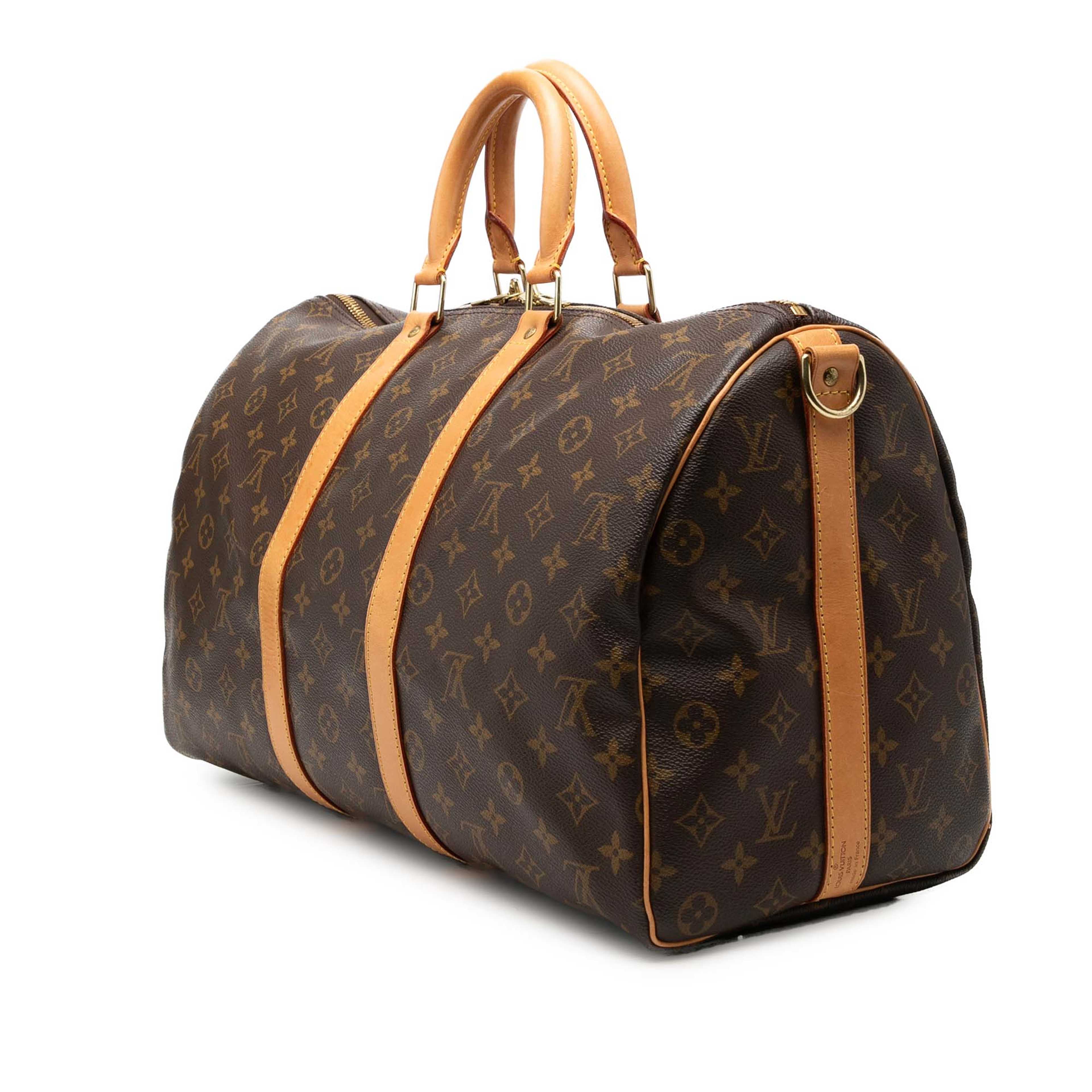 Louis Vuitton Monogram Keepall Bandouliere 45, från Luxclusif, i färgen brown. Klicka för att öppna bilden i stort format