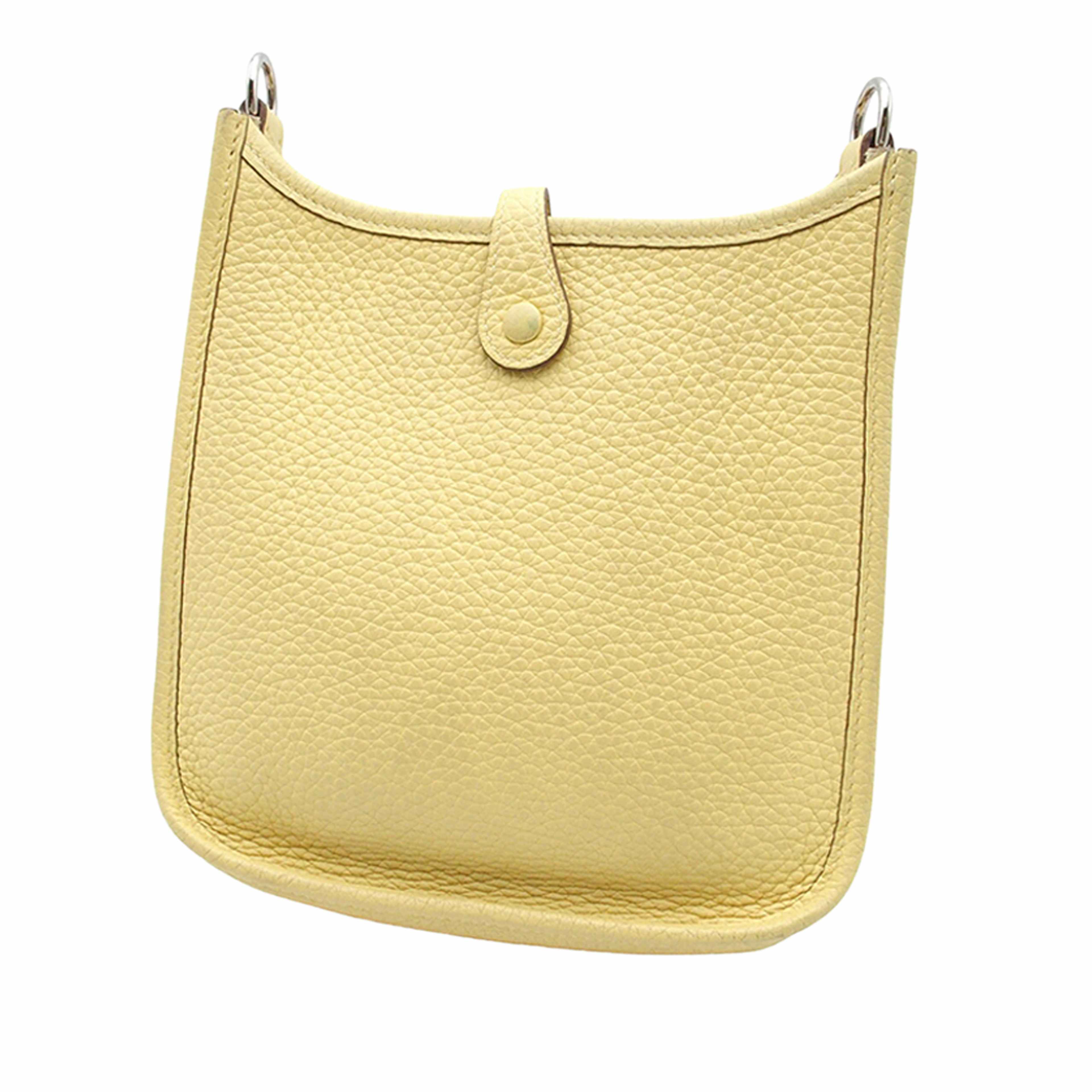 Hermès Clemence Evelyne Tpm, från Luxclusif, i färgen light yellow. Klicka för att öppna bilden i stort format