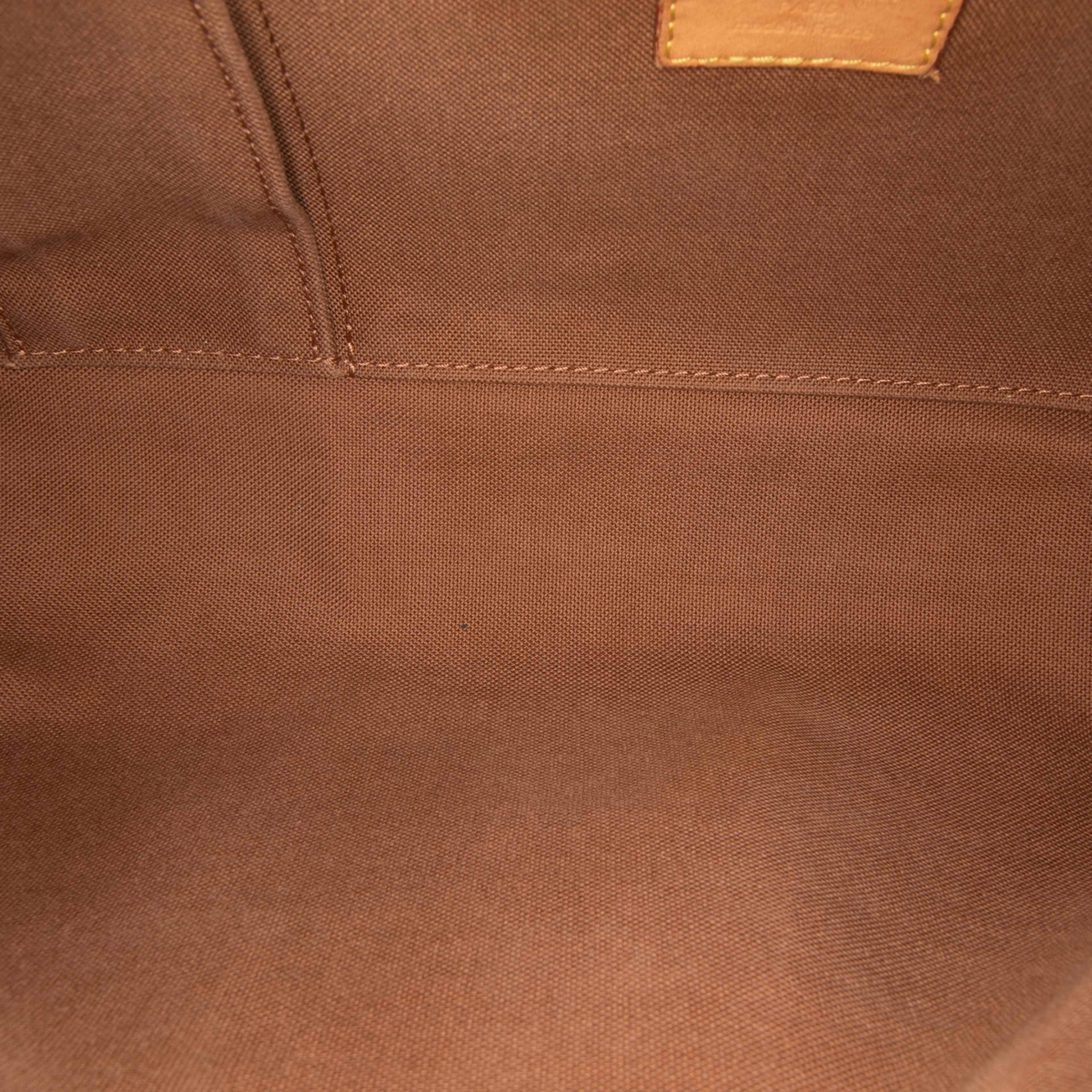 Louis Vuitton Monogram Thames Pm, från Luxclusif, i färgen brown. Klicka för att öppna bilden i stort format