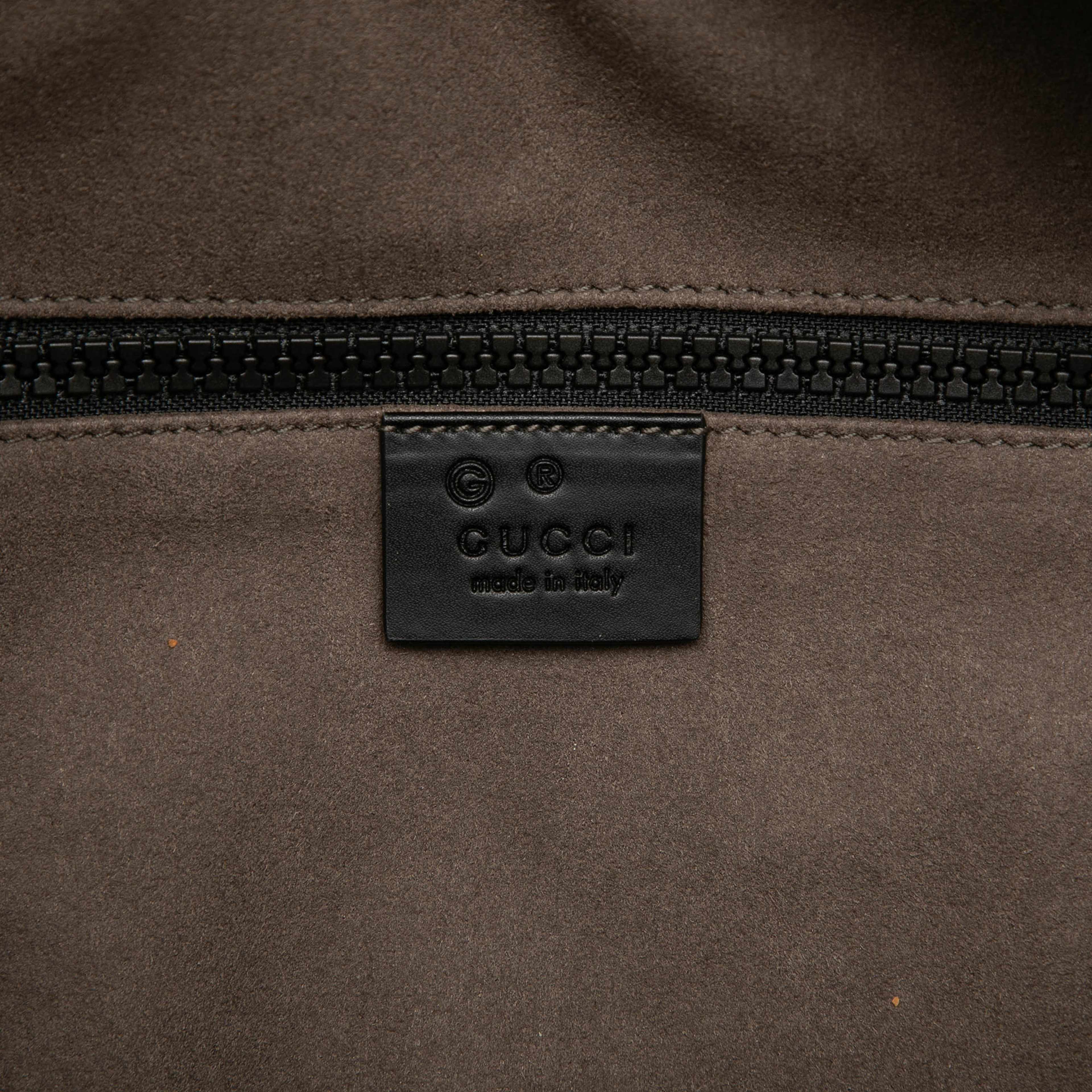 Gucci Large Gg Supreme Eden Belt Bag, från Luxclusif, i färgen beige. Klicka för att öppna bilden i stort format