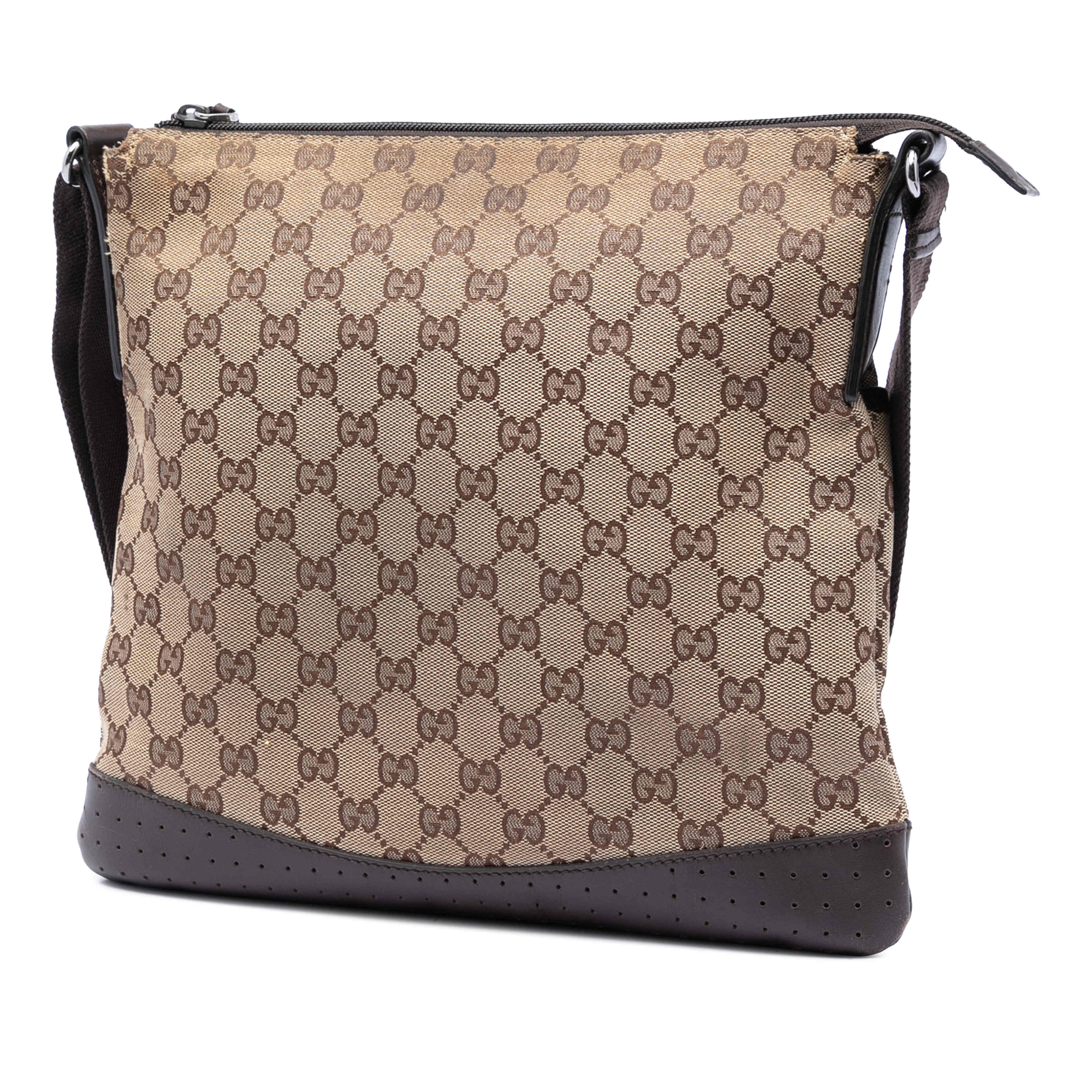 Gucci Gg Canvas Crossbody, från Luxclusif, i färgen beige. Klicka för att öppna bilden i stort format