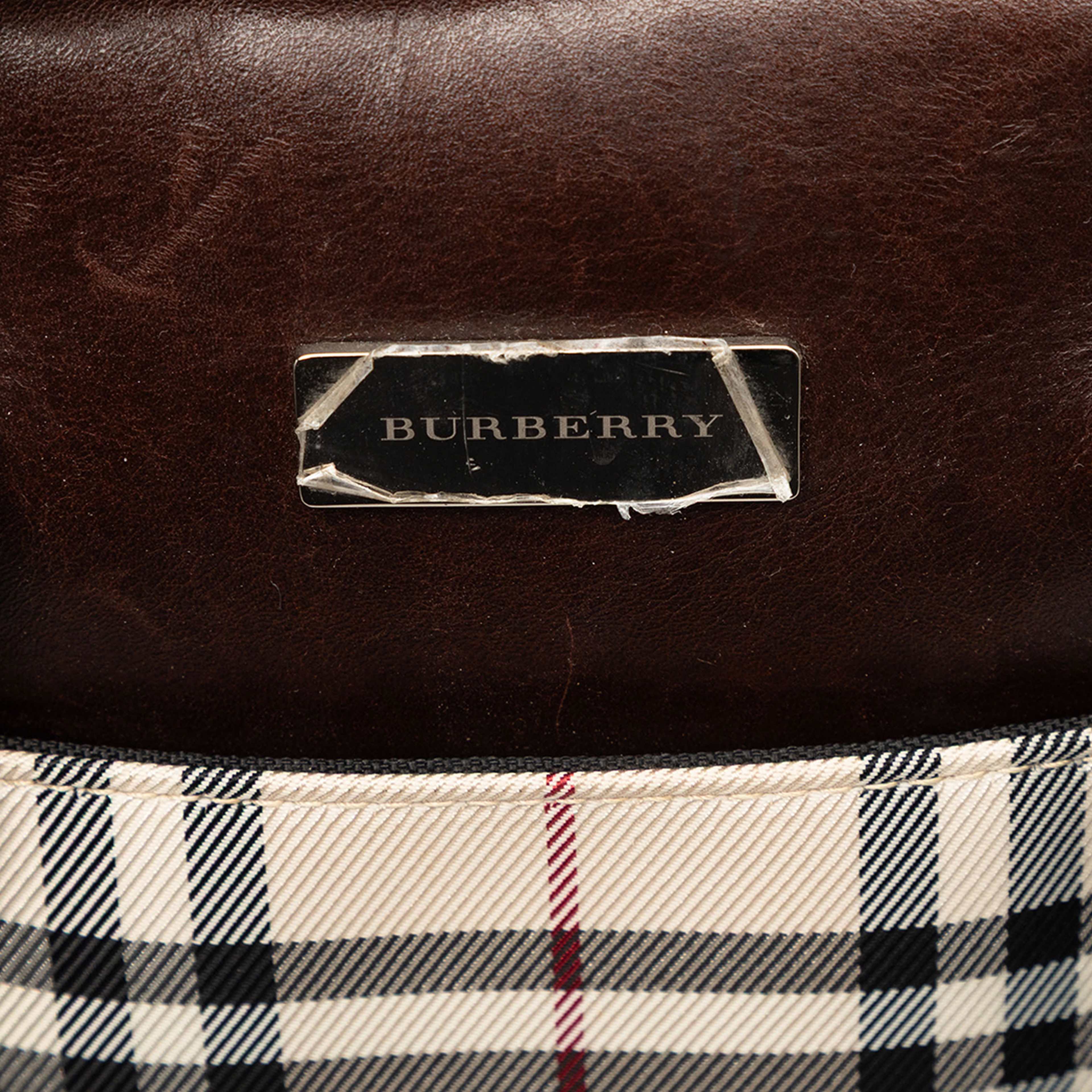 Burberry House Check Canvas Handbag, från Luxclusif, i färgen beige. Klicka för att öppna bilden i stort format
