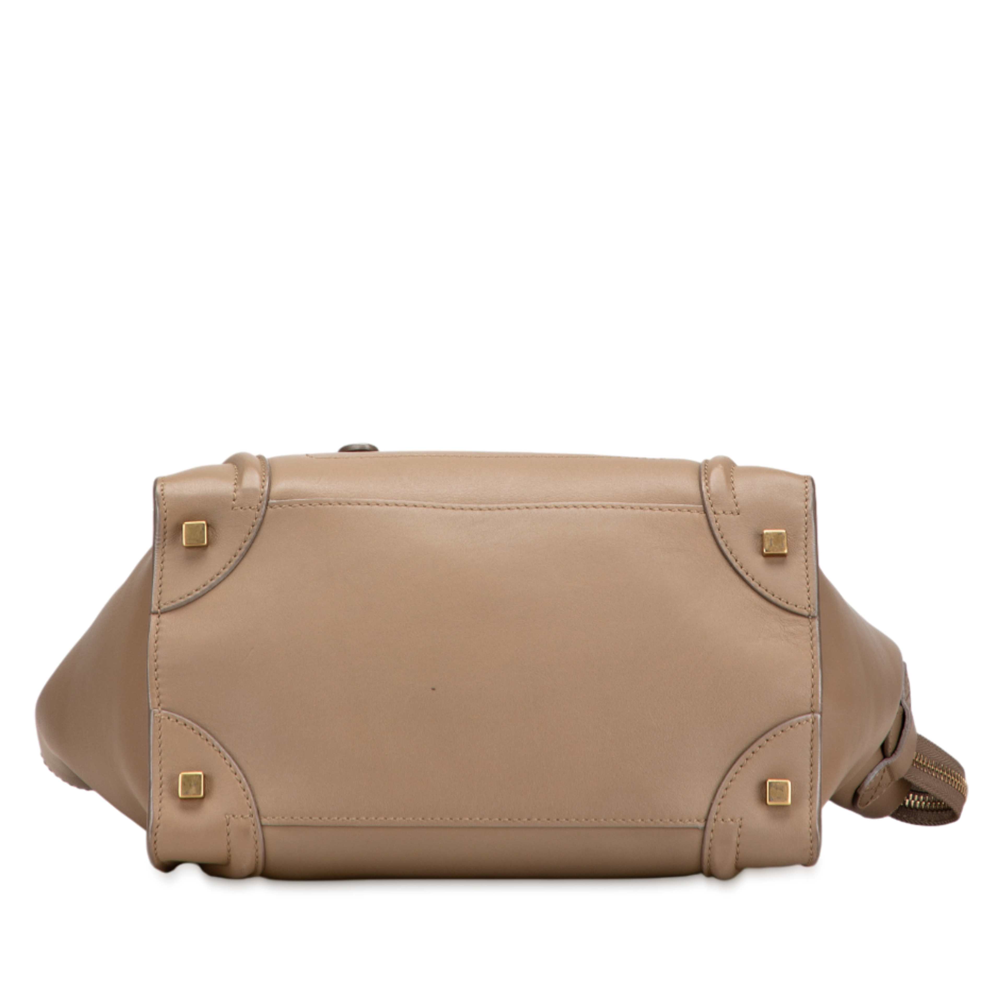 Celine Mini Smooth Calfskin Luggage Tote, från Luxclusif, i färgen camel. Klicka för att öppna bilden i stort format