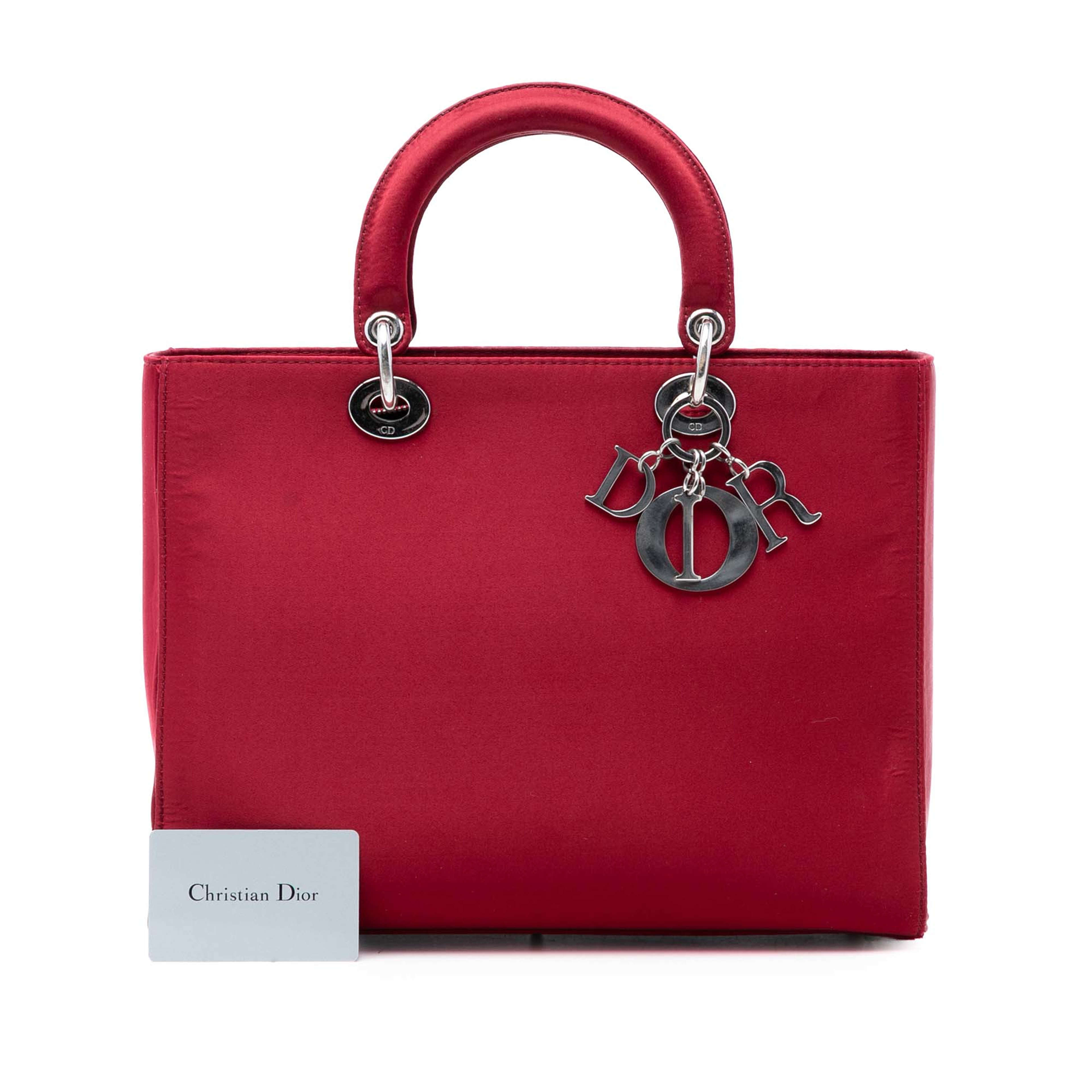 Dior Large Satin Lady Dior, från Luxclusif, i färgen röd. Klicka för att öppna bilden i stort format